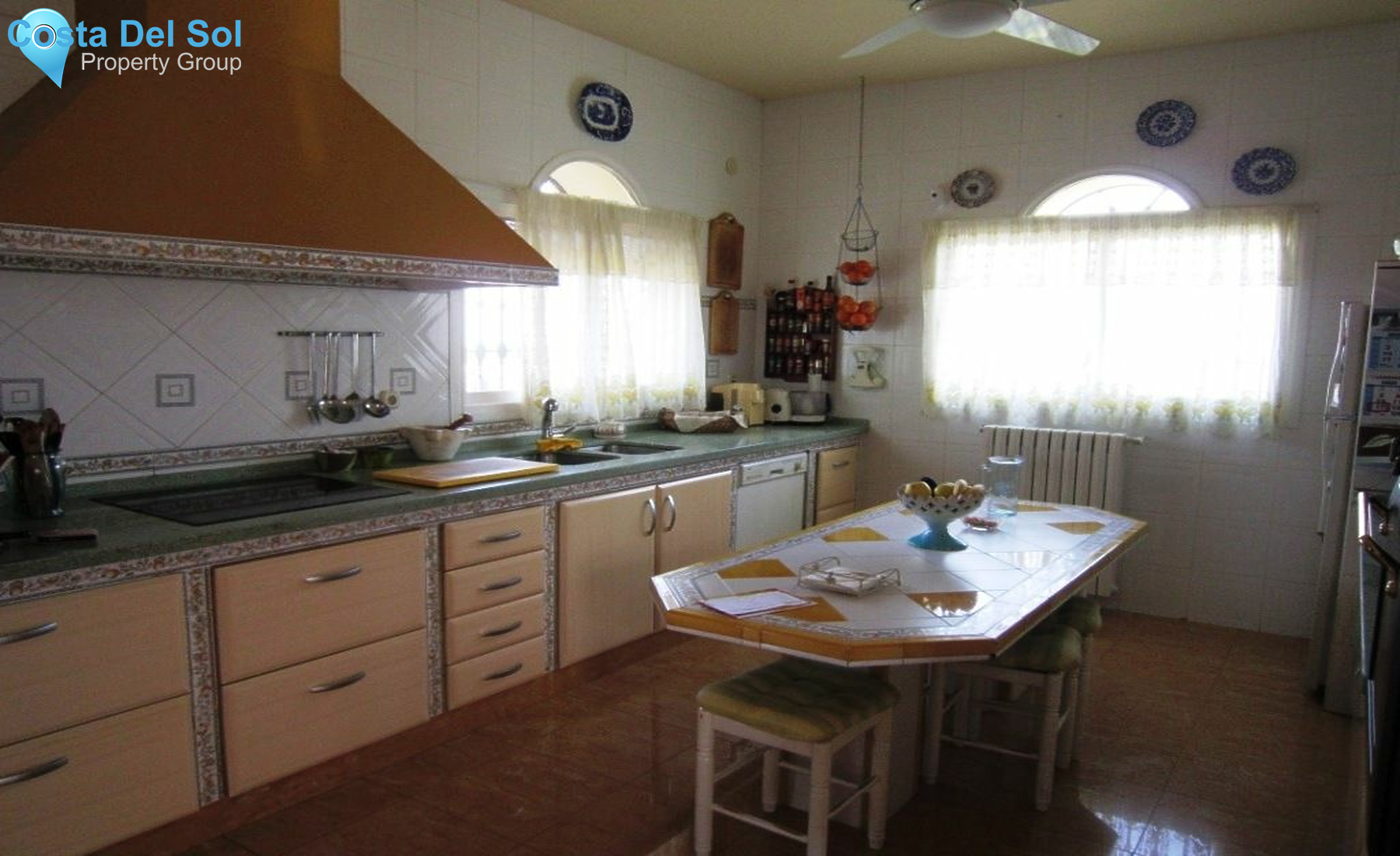 Detached Villa in Alhaurín de la Torre-1136764