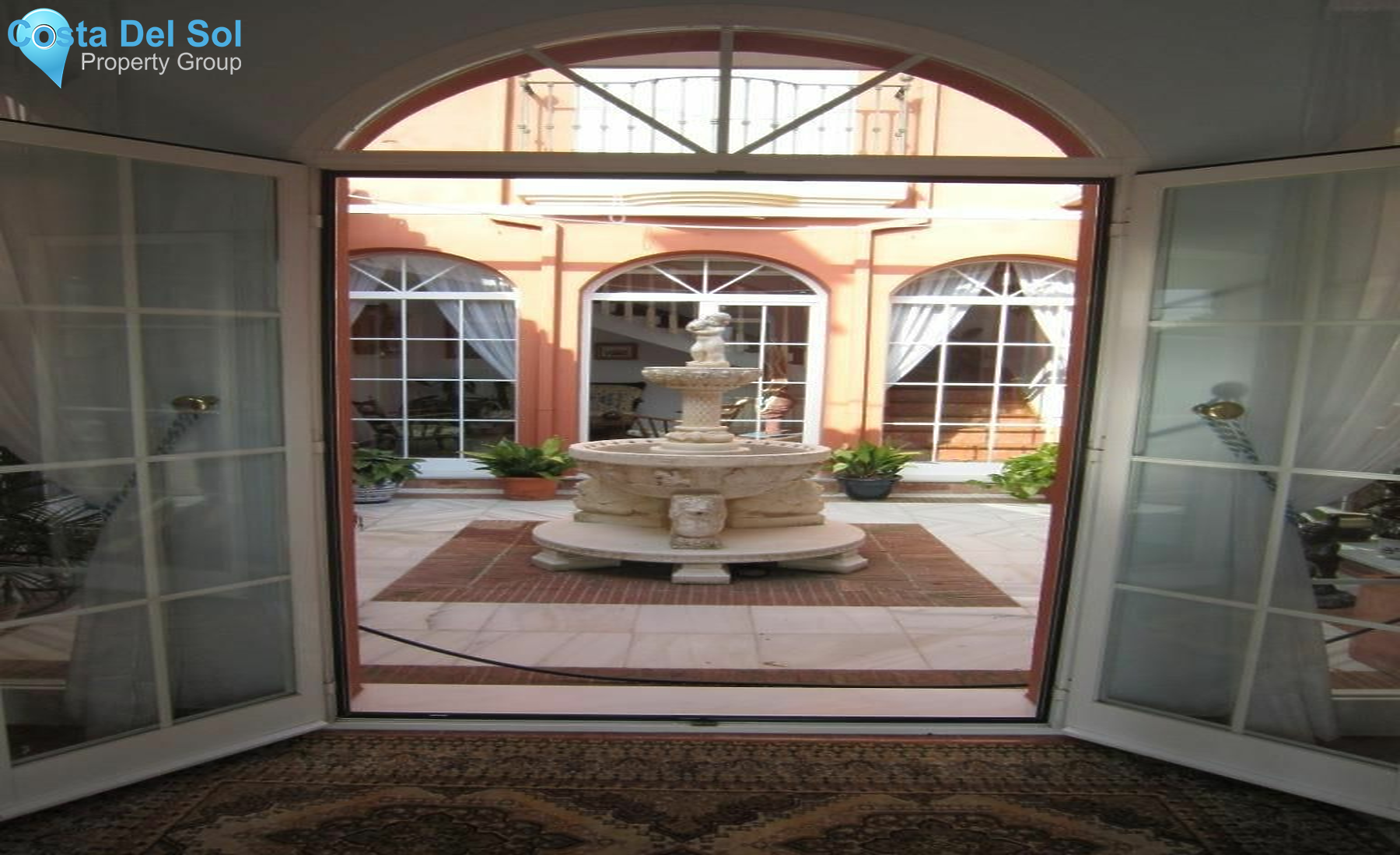 Detached Villa in Alhaurín de la Torre-1136766