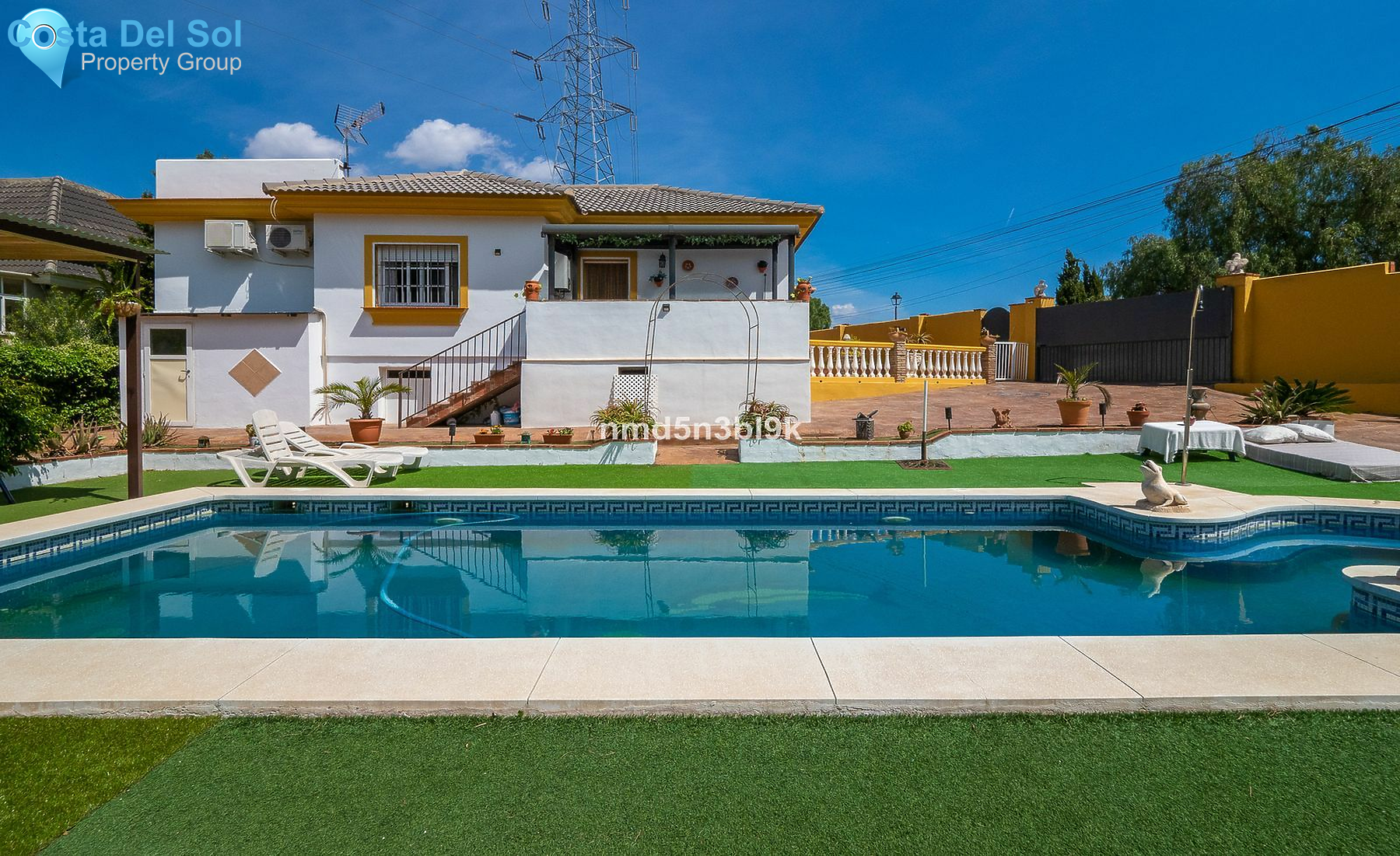 Detached Villa in Alhaurín de la Torre-1147931