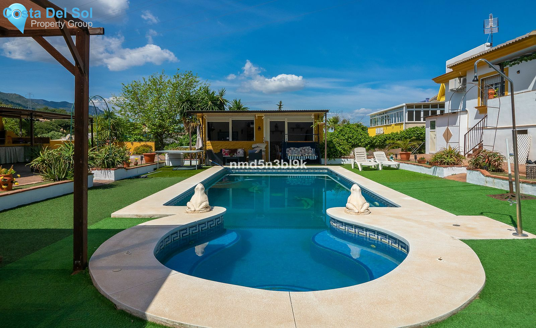 Detached Villa in Alhaurín de la Torre-1147932