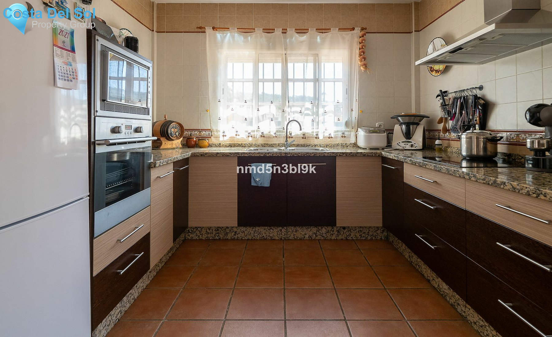 Detached Villa in Alhaurín de la Torre-1147918