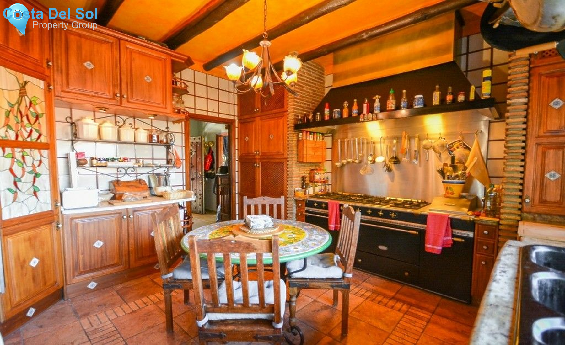 Detached Villa in Alhaurín de la Torre-1150583