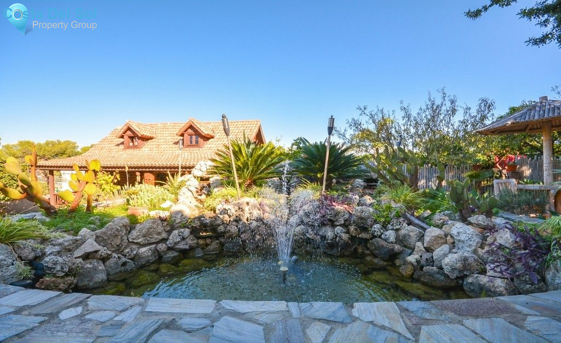 Detached Villa in Alhaurín de la Torre-1150571