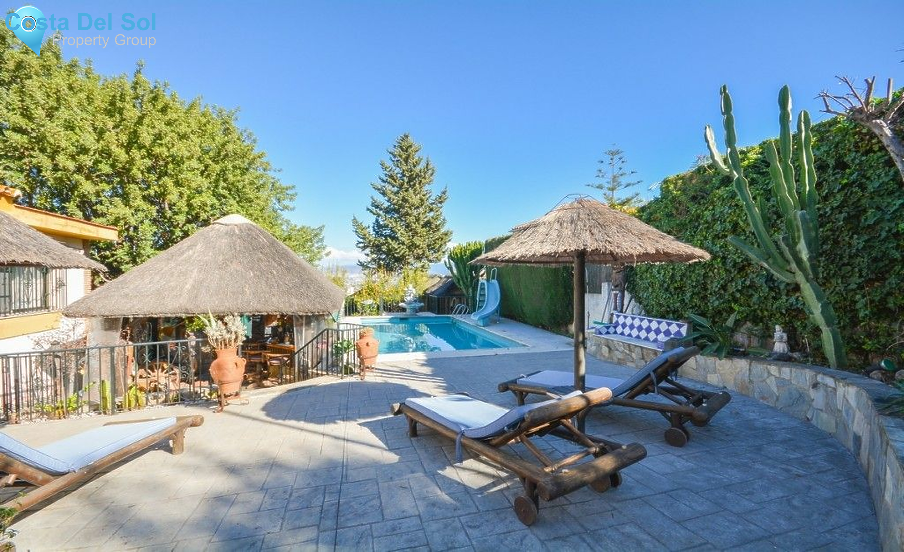 Detached Villa in Alhaurín de la Torre-1150575