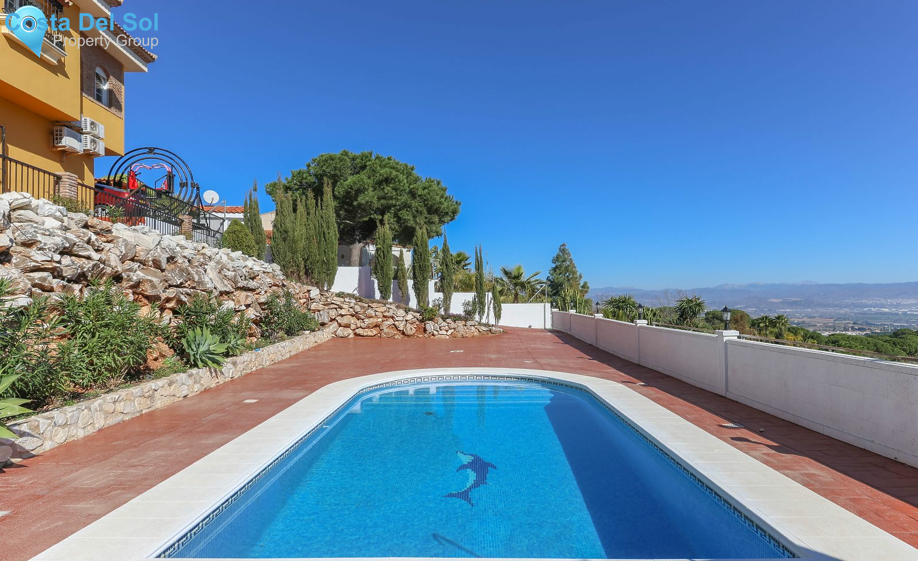 Detached Villa in Alhaurín de la Torre-1201104