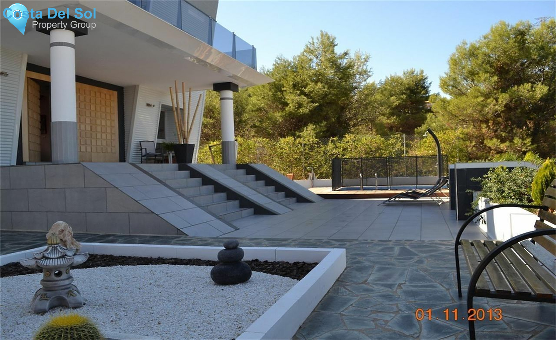 Detached Villa in Alhaurín de la Torre-1203770