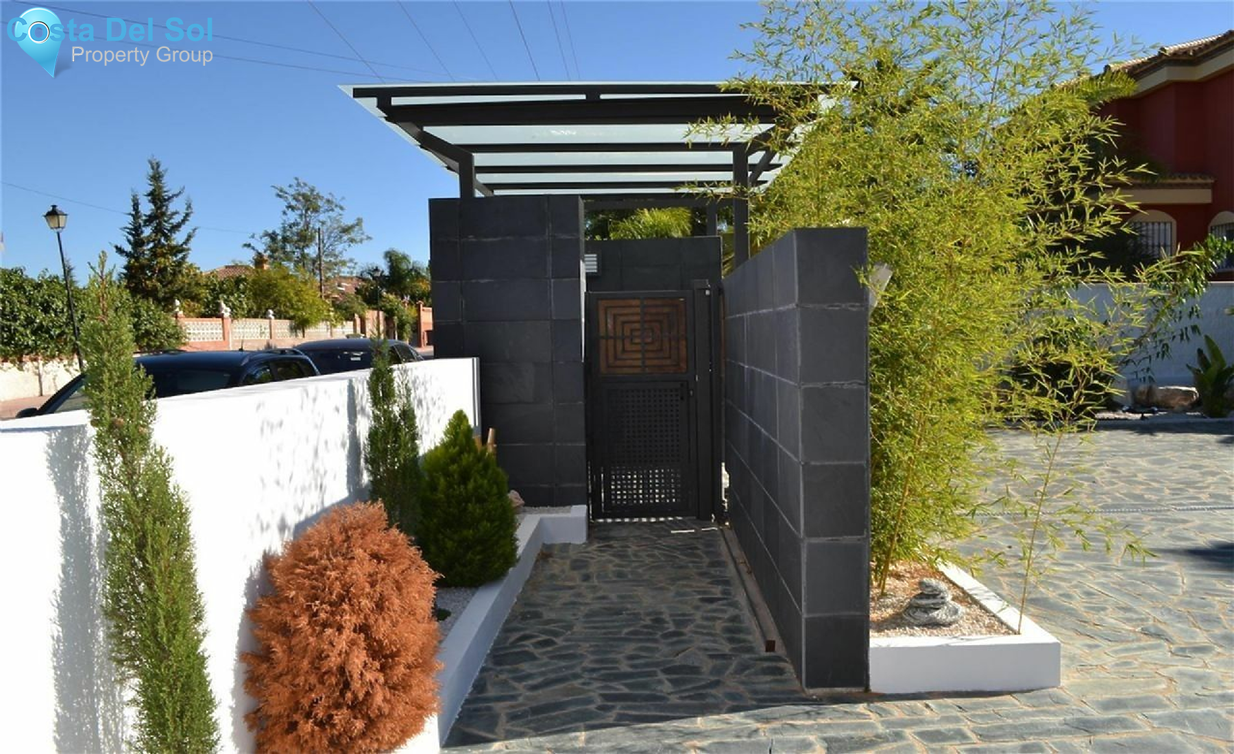 Detached Villa in Alhaurín de la Torre-1203773