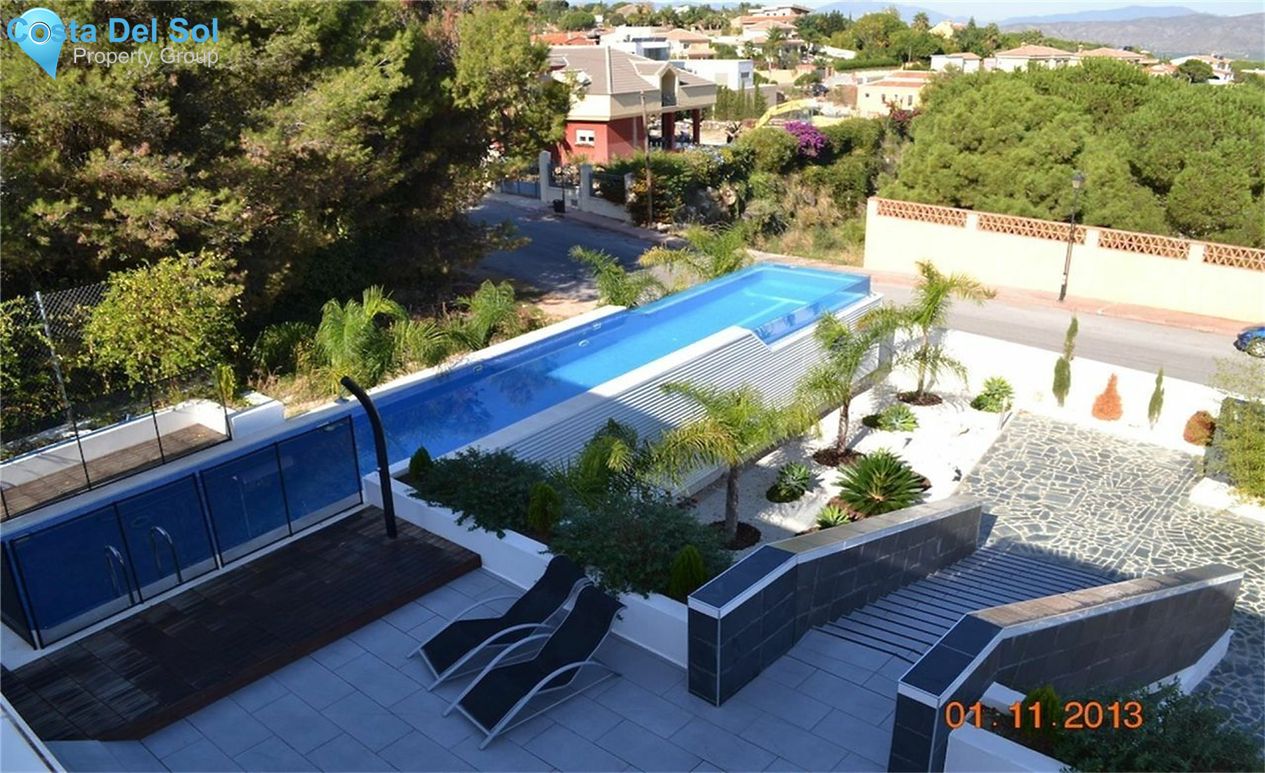 Detached Villa in Alhaurín de la Torre-1203775