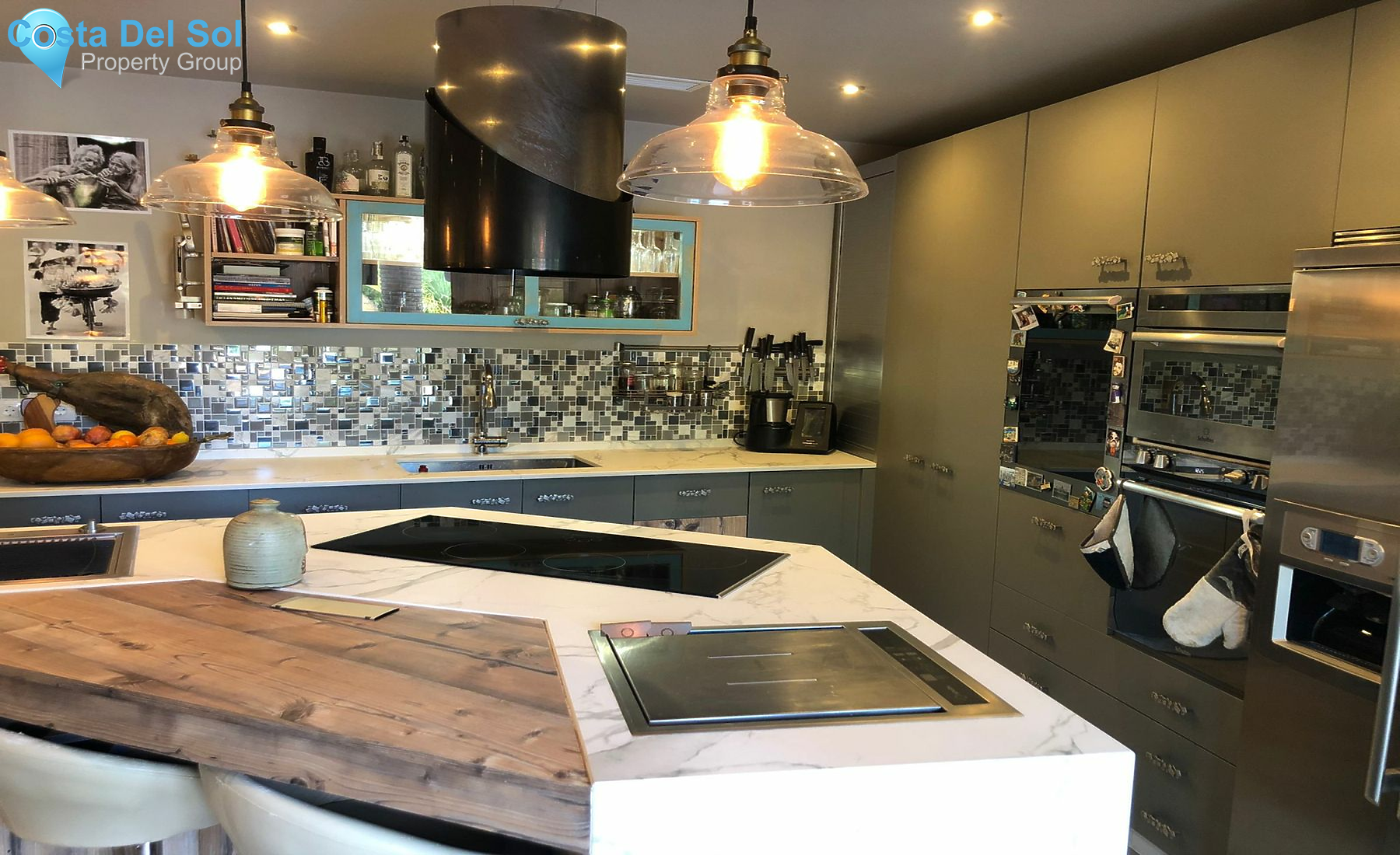 Detached Villa in Alhaurín de la Torre-1216620