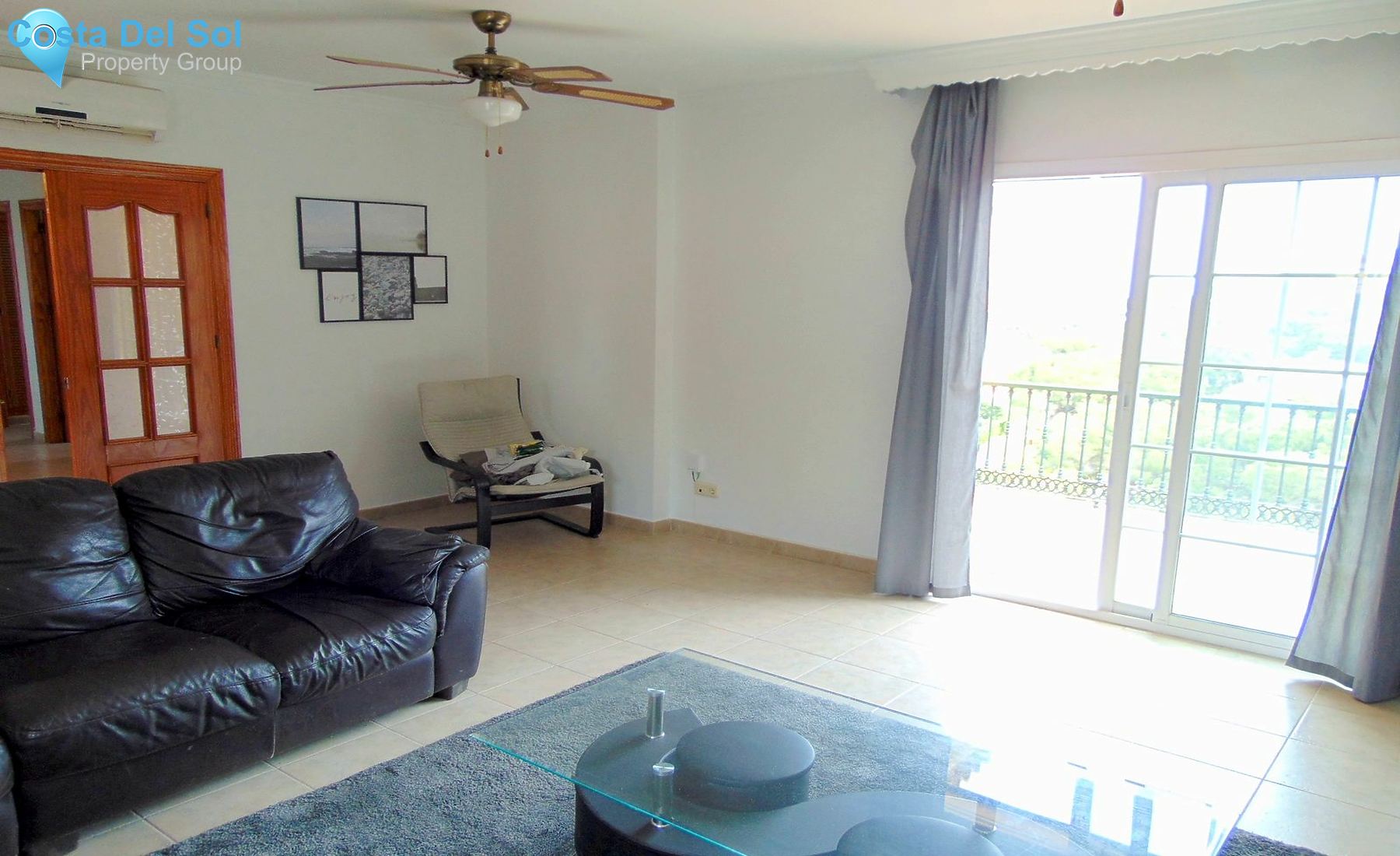 Detached Villa in Alhaurín de la Torre-1218318