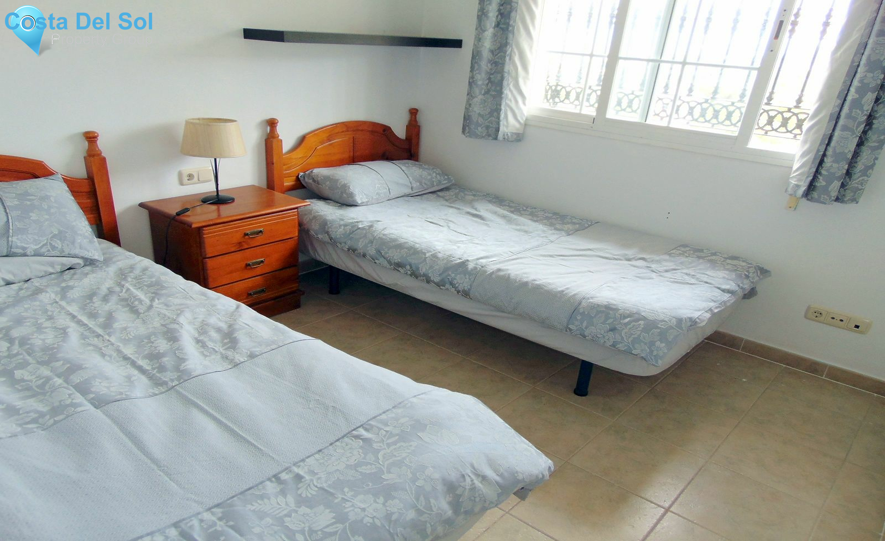 Detached Villa in Alhaurín de la Torre-1218323