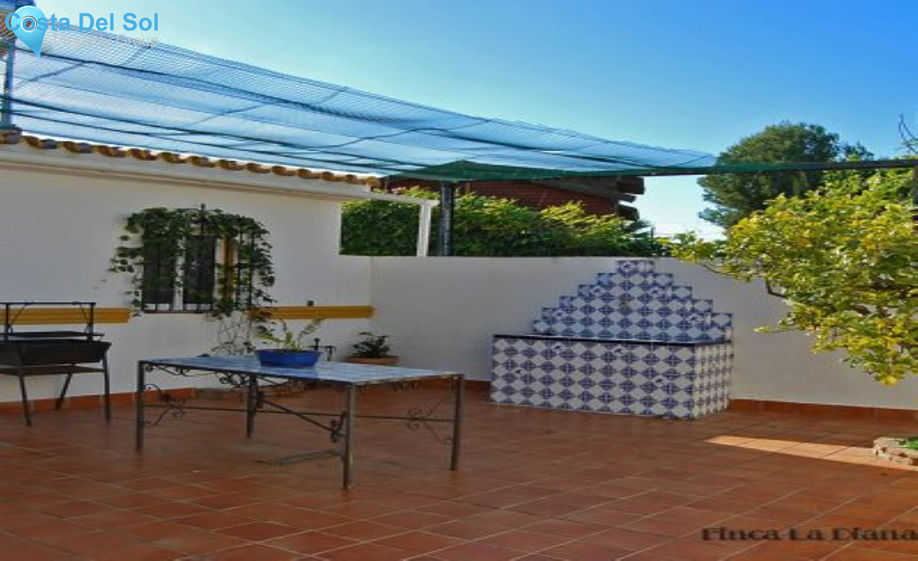 Detached Villa in Alhaurín de la Torre-1220852