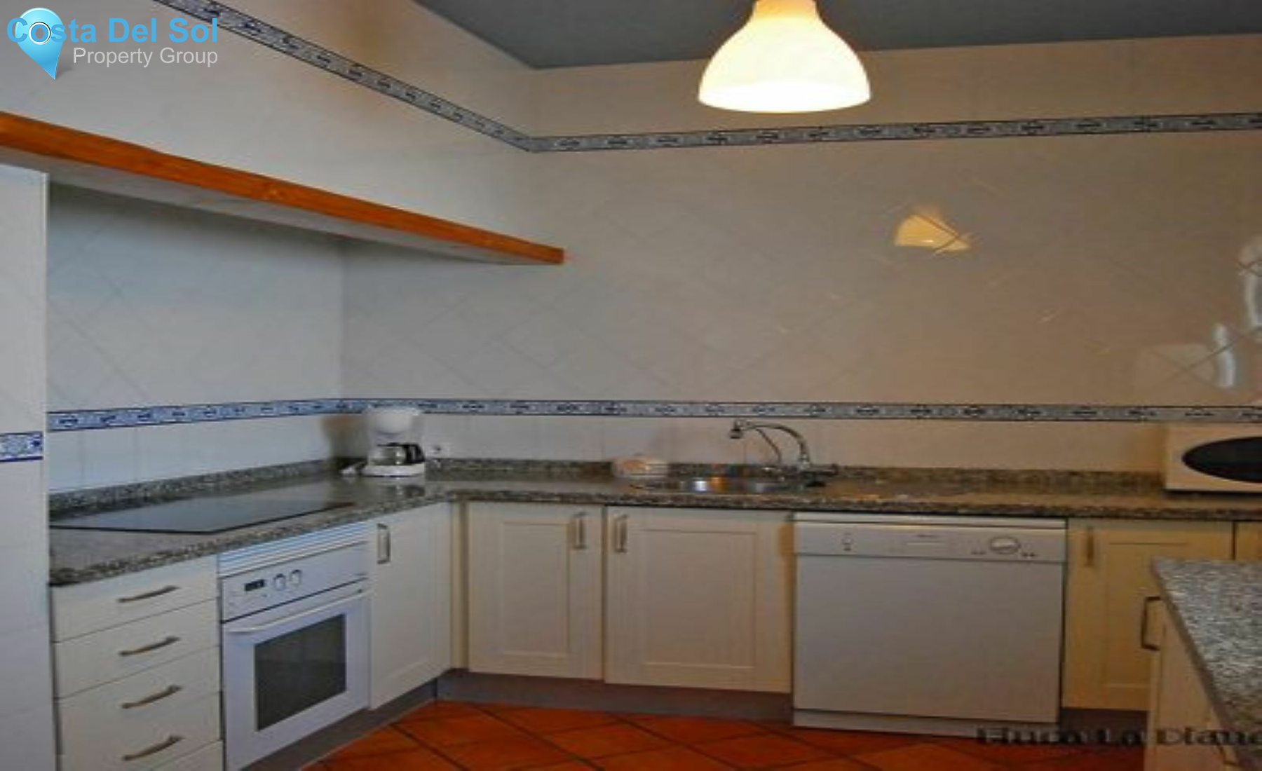 Detached Villa in Alhaurín de la Torre-1220860