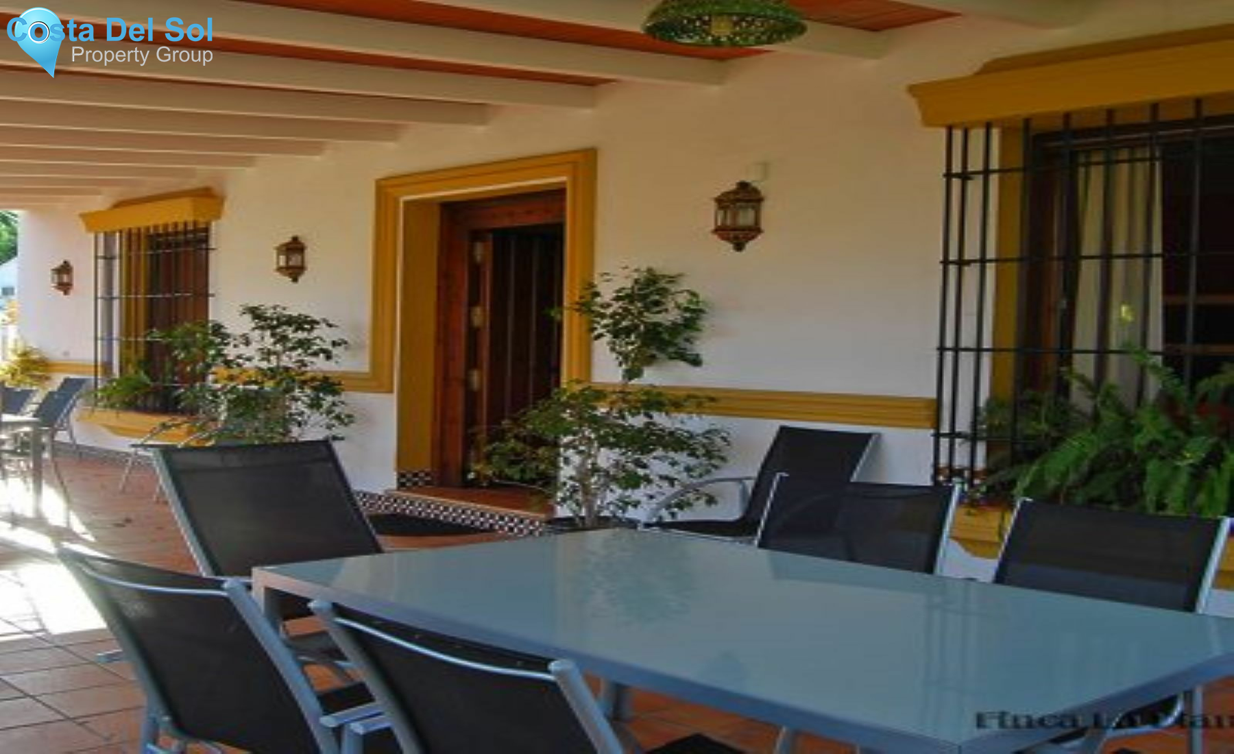 Detached Villa in Alhaurín de la Torre-1220848