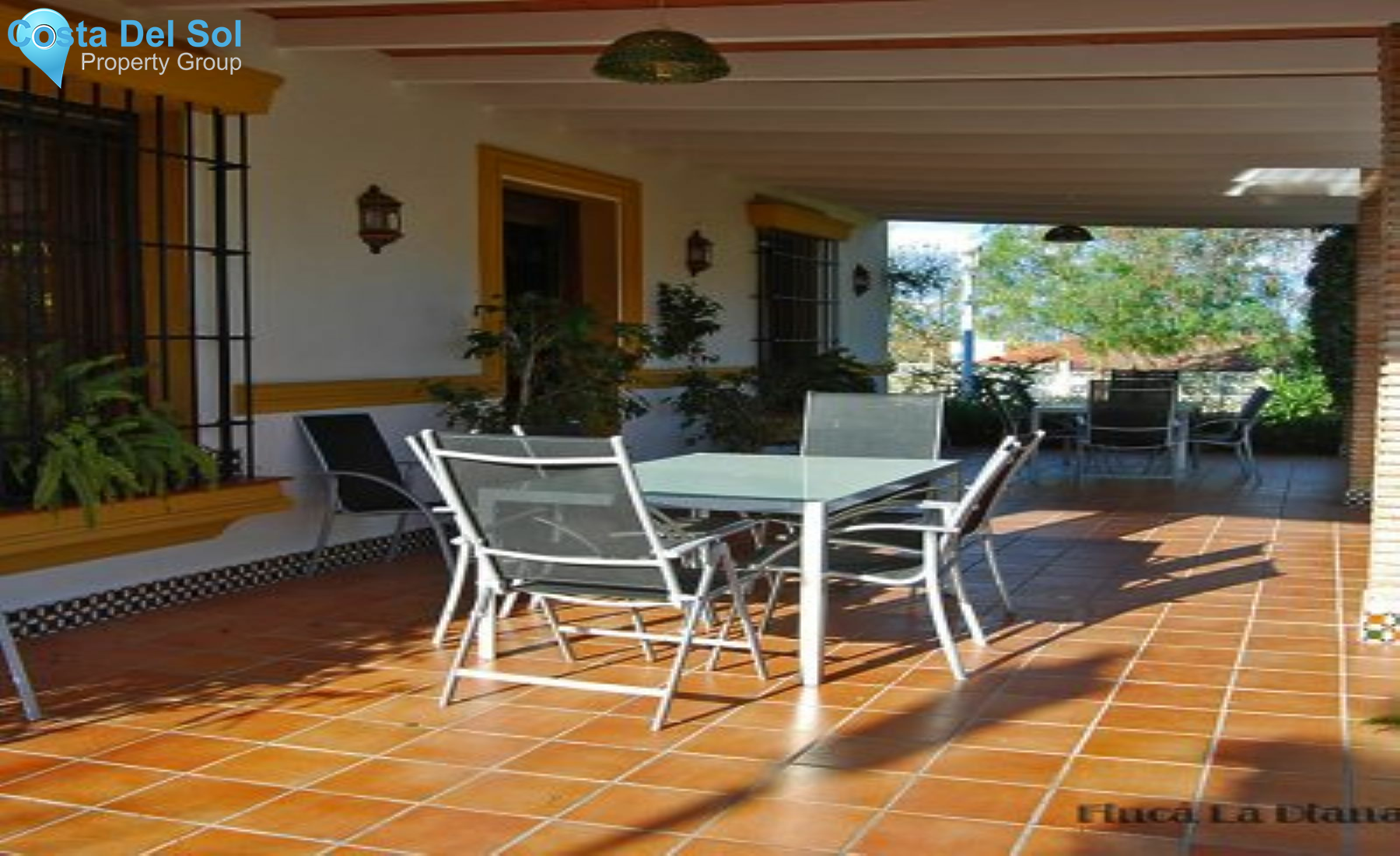 Detached Villa in Alhaurín de la Torre-1220849