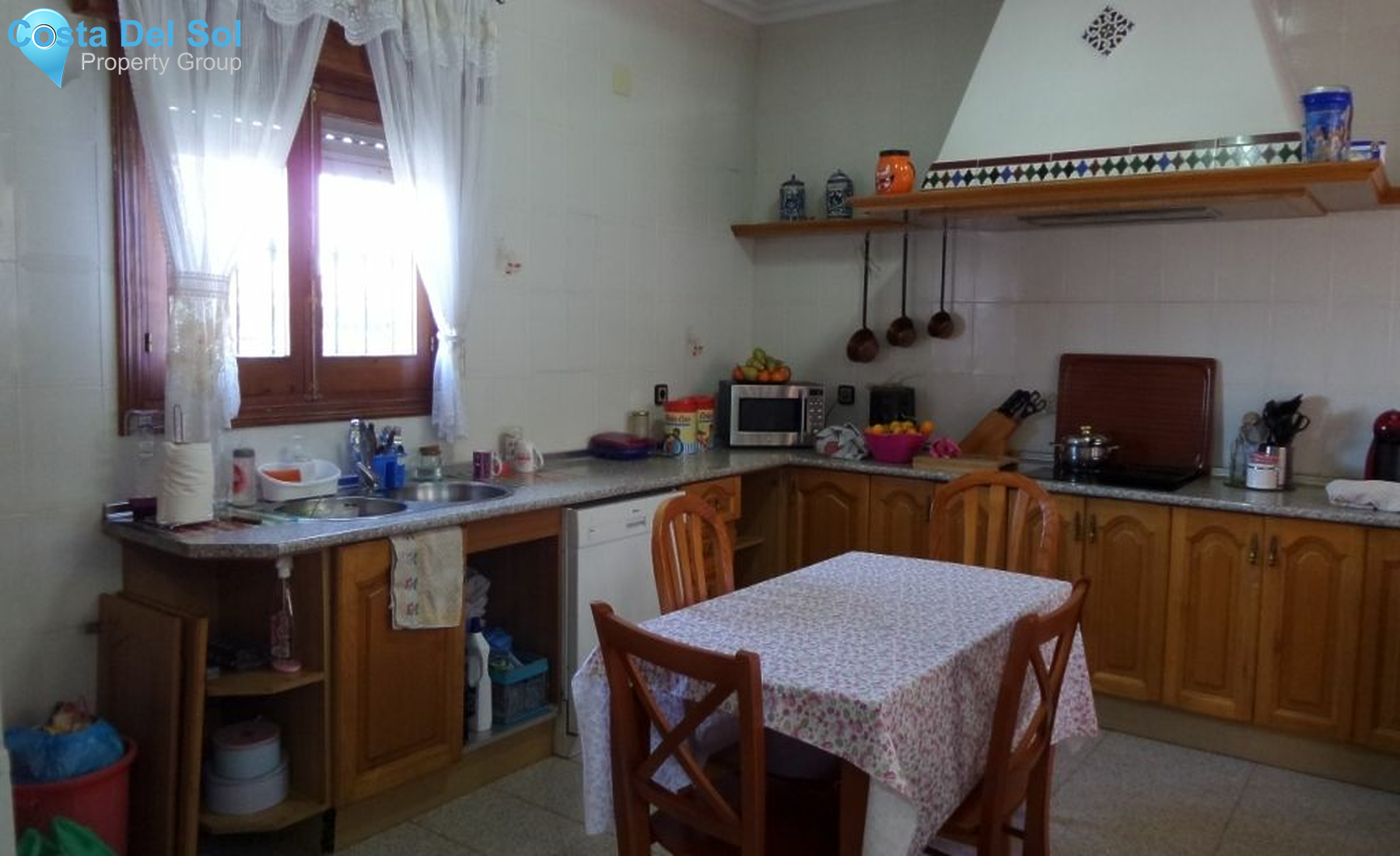 Detached Villa in Alhaurín de la Torre-1221451