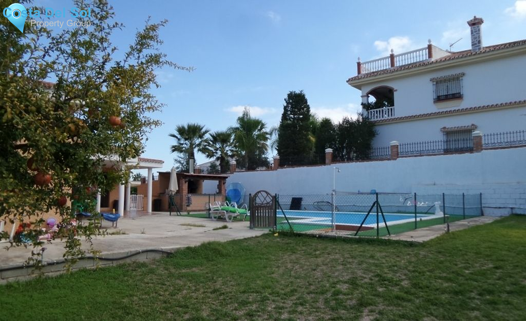 Detached Villa in Alhaurín de la Torre-1221443