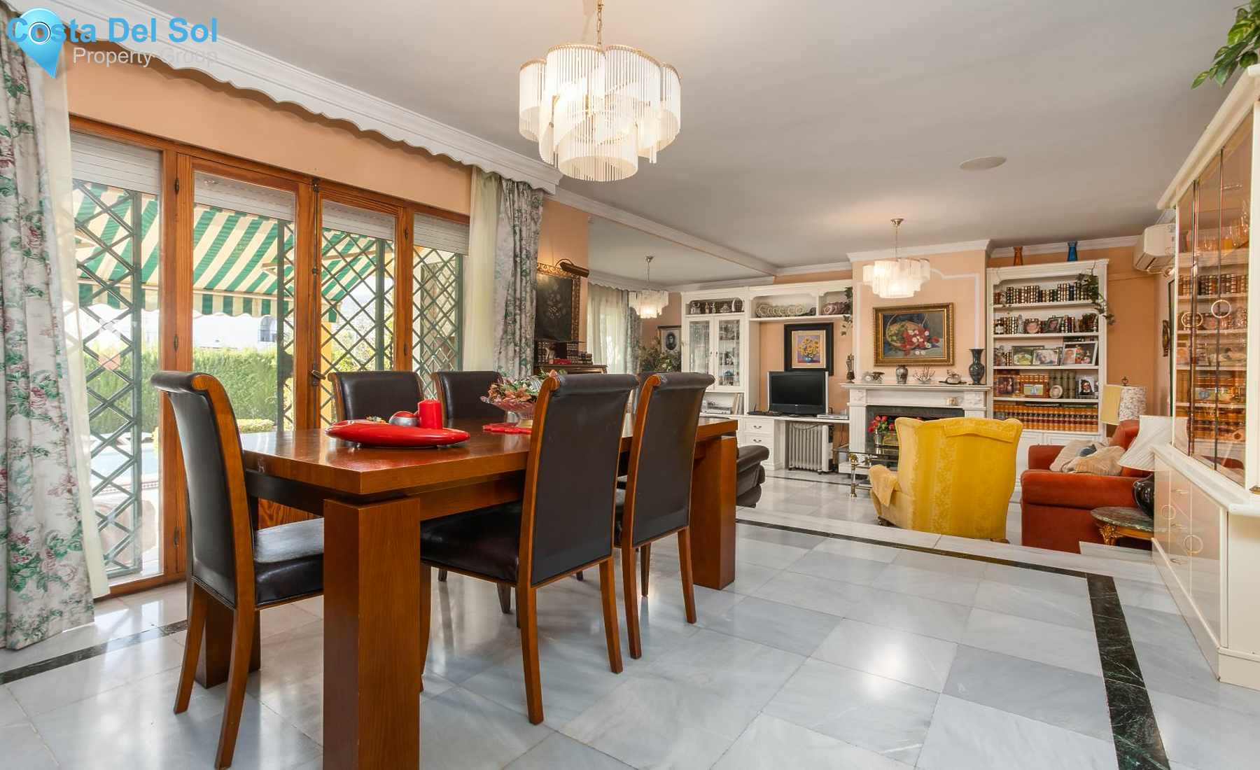 Detached Villa in Alhaurín de la Torre-1222429