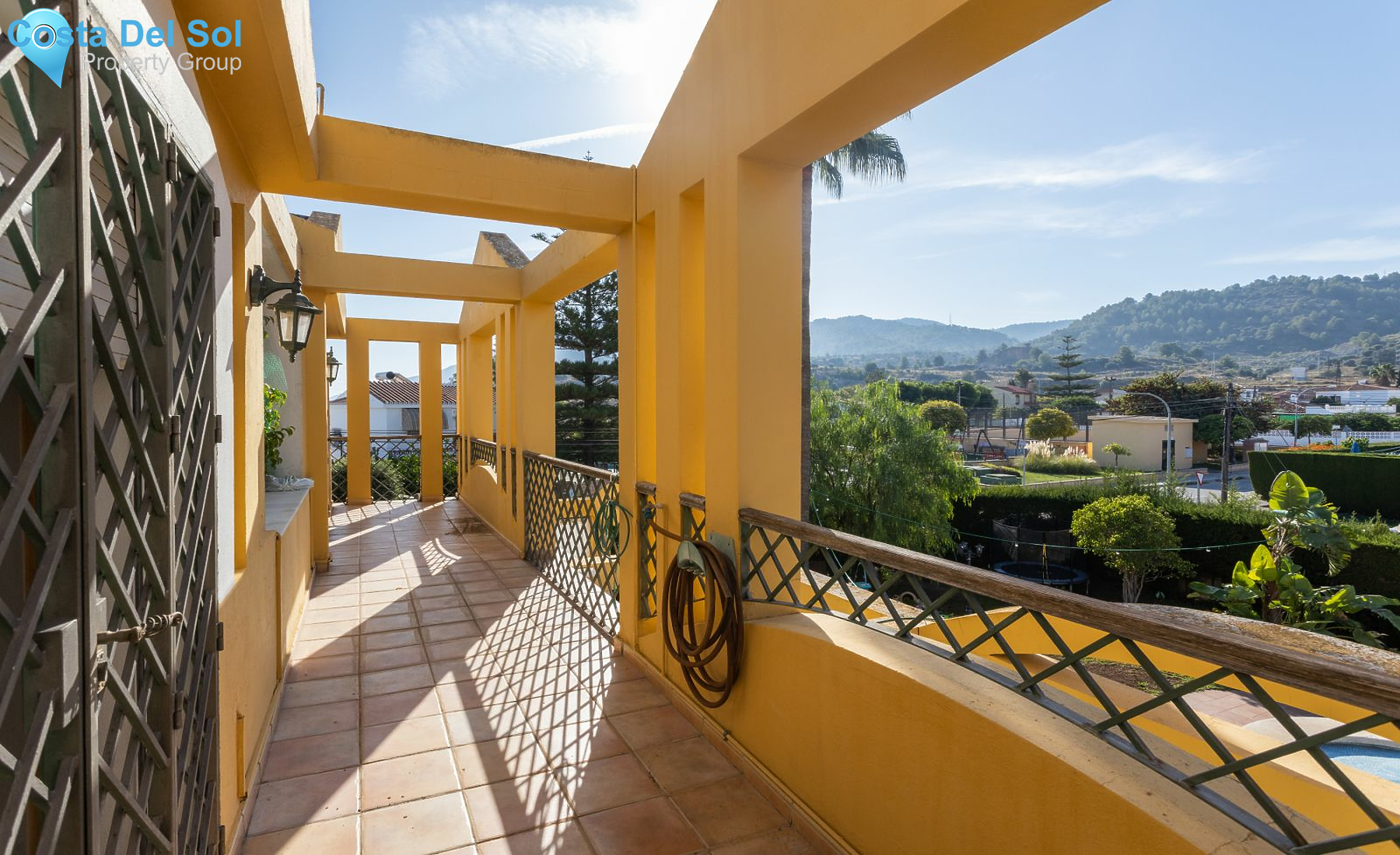 Detached Villa in Alhaurín de la Torre-1222417