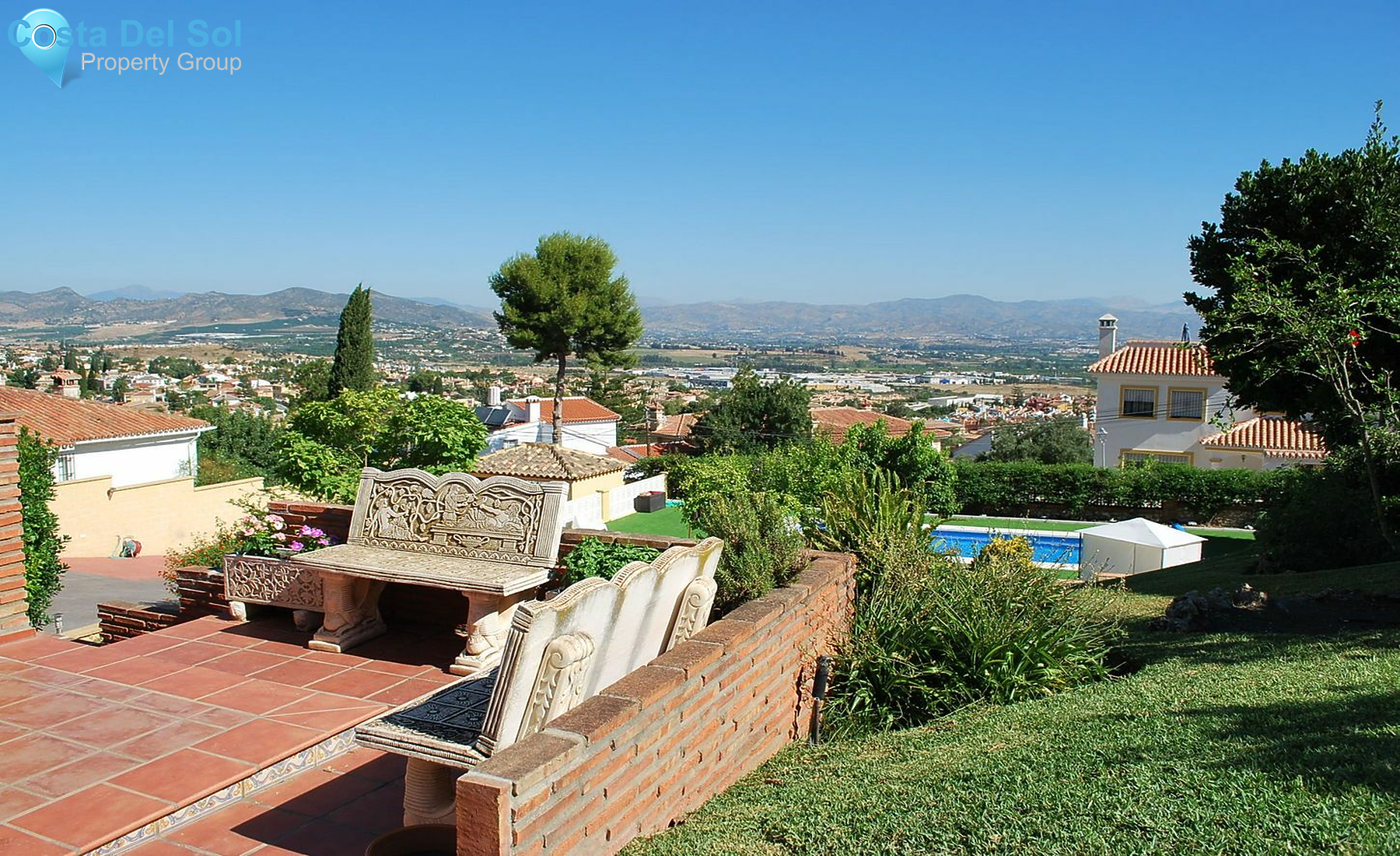 Detached Villa in Alhaurín de la Torre-1222568