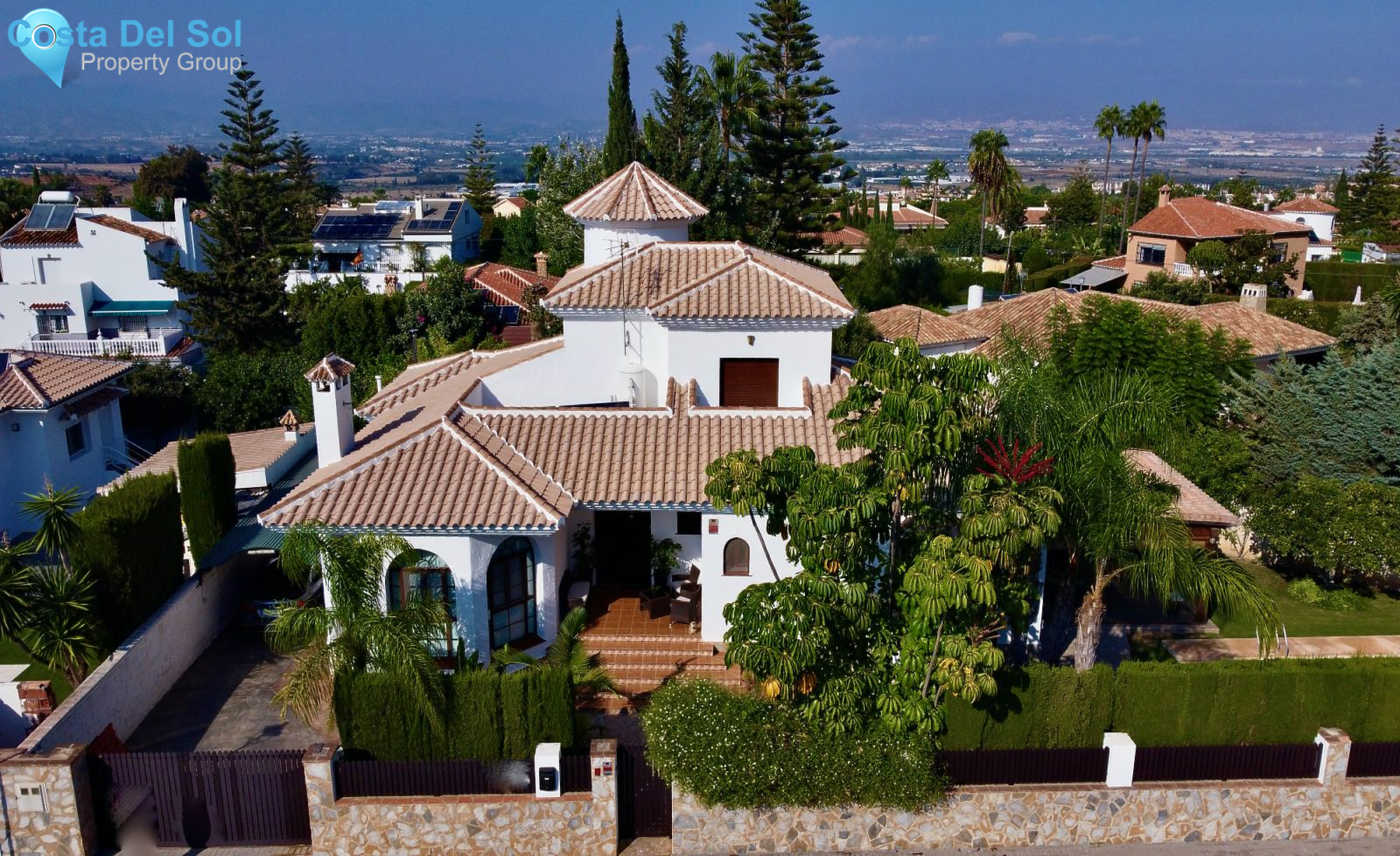 Detached Villa in Alhaurín de la Torre-1400501