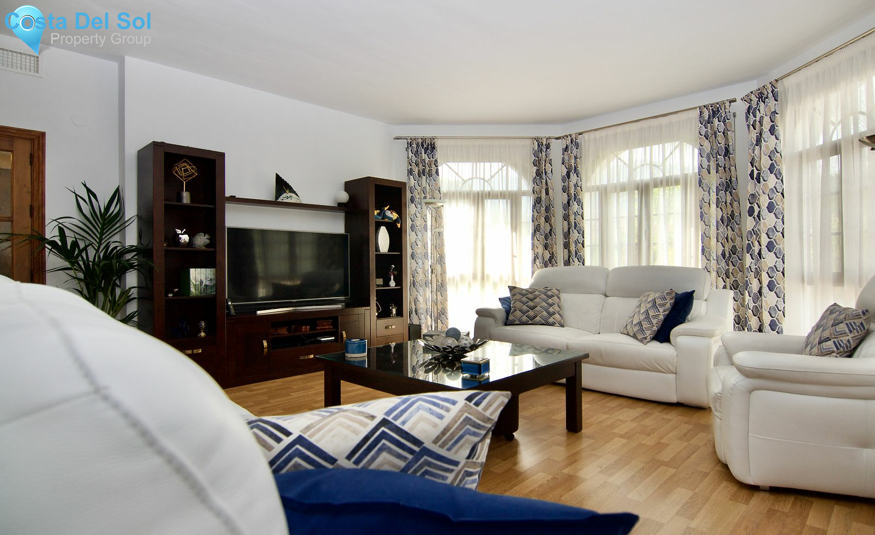 Detached Villa in Alhaurín de la Torre-1400510