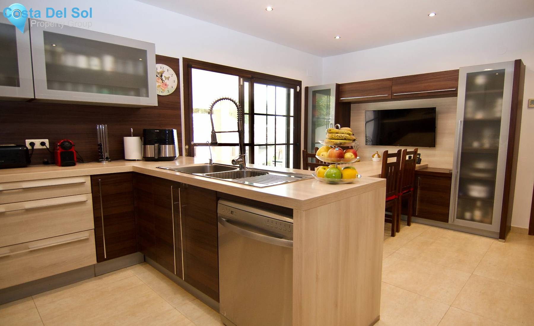 Detached Villa in Alhaurín de la Torre-1400513