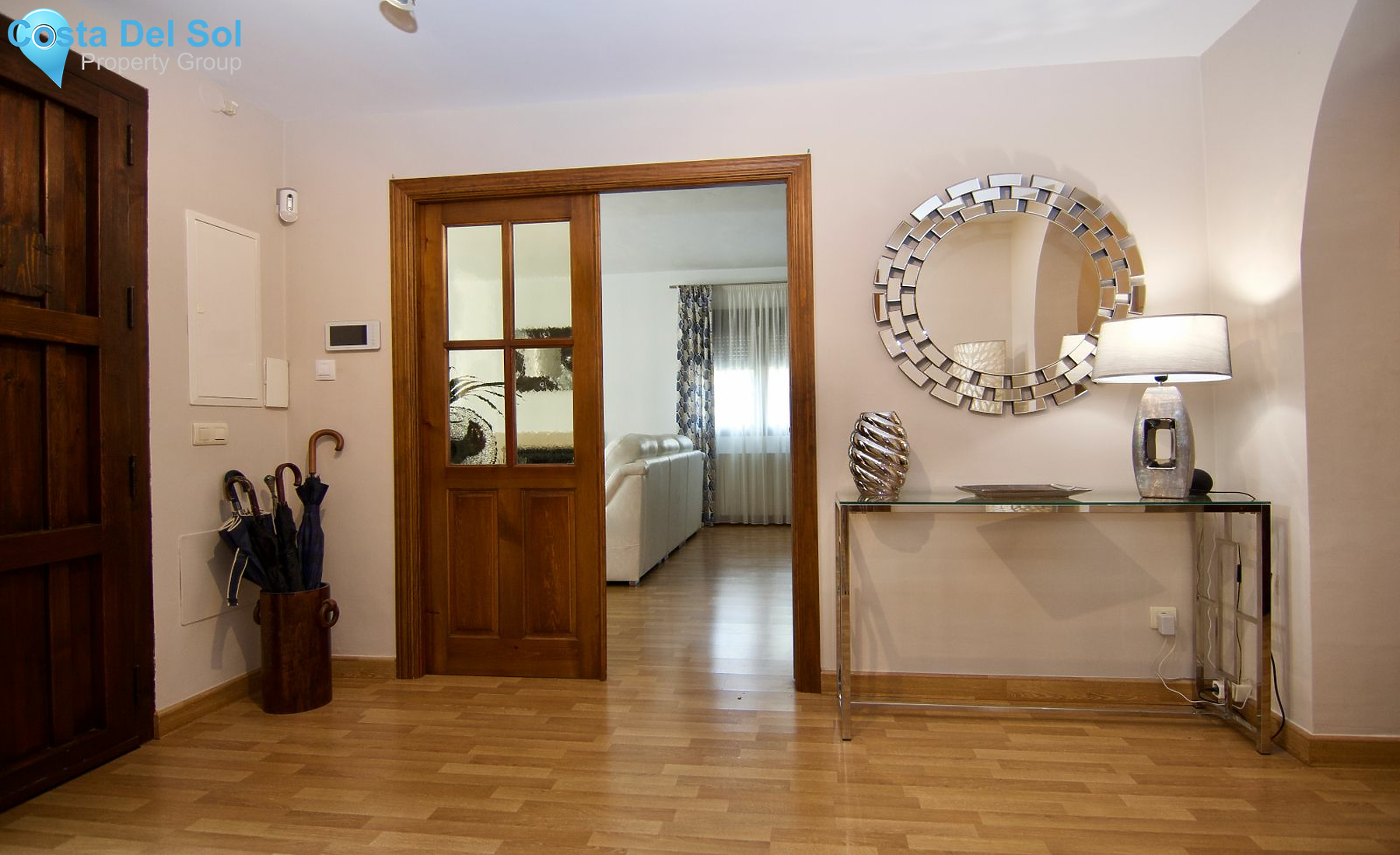 Detached Villa in Alhaurín de la Torre-1400516