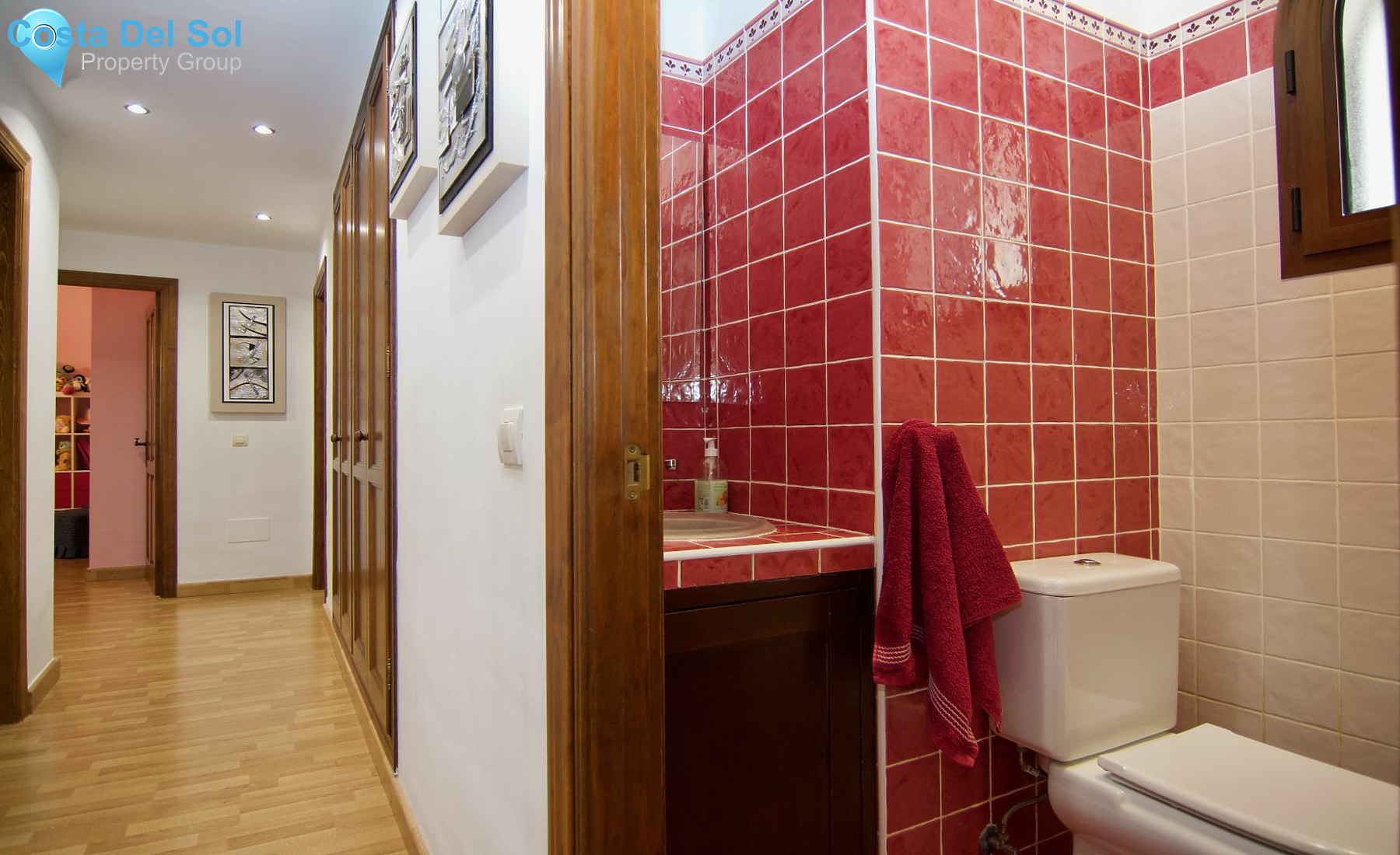 Detached Villa in Alhaurín de la Torre-1400517