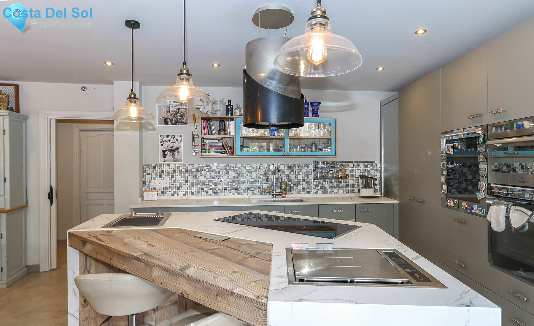 Detached Villa in Alhaurín de la Torre-1431233