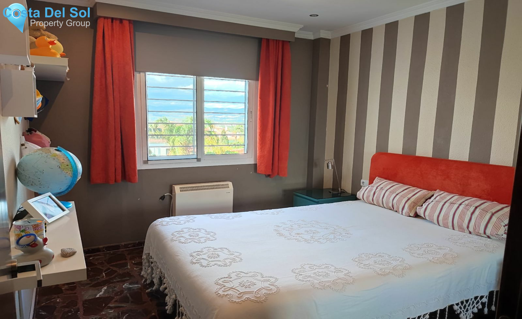 Detached Villa in Alhaurín de la Torre-1447978