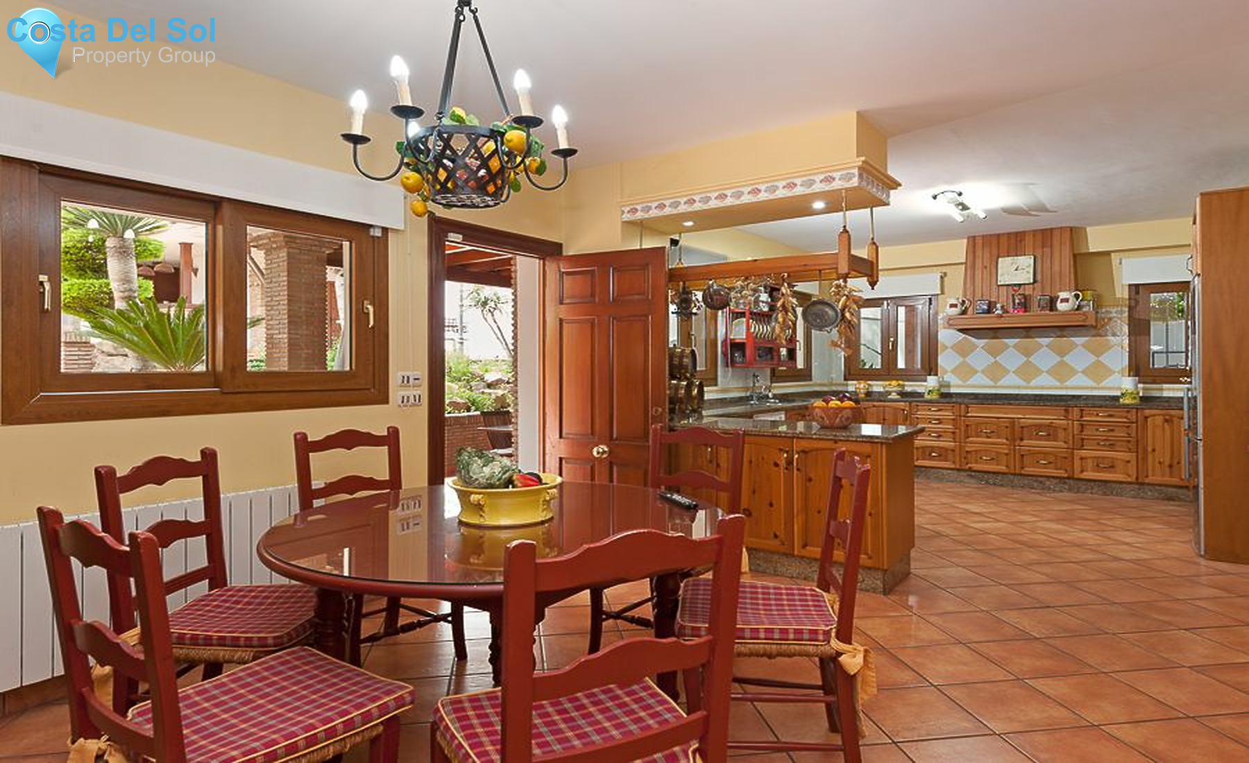 Detached Villa in Alhaurín de la Torre-1489009