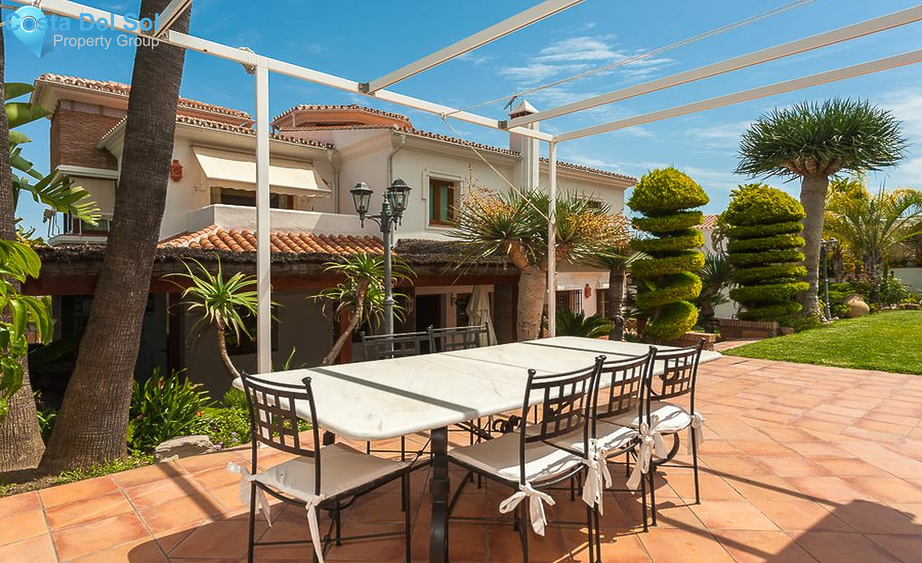 Detached Villa in Alhaurín de la Torre-1489017