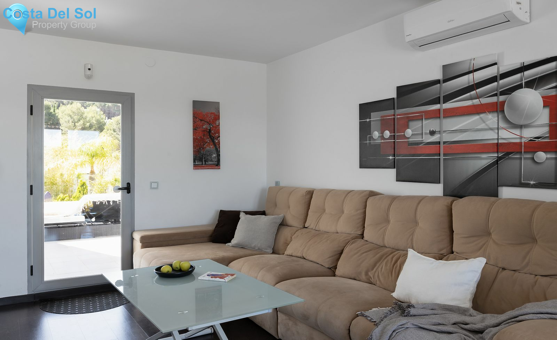 Detached Villa in Alhaurín de la Torre-1489804