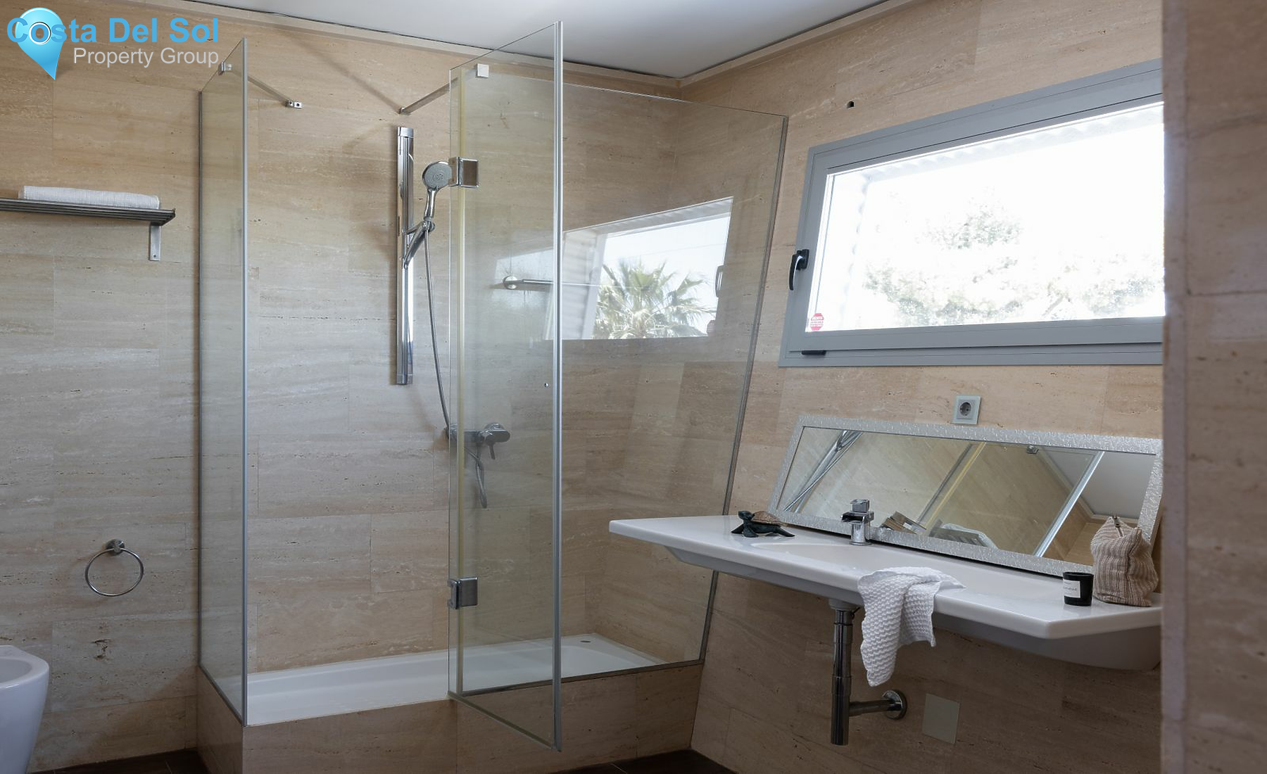 Detached Villa in Alhaurín de la Torre-1489808