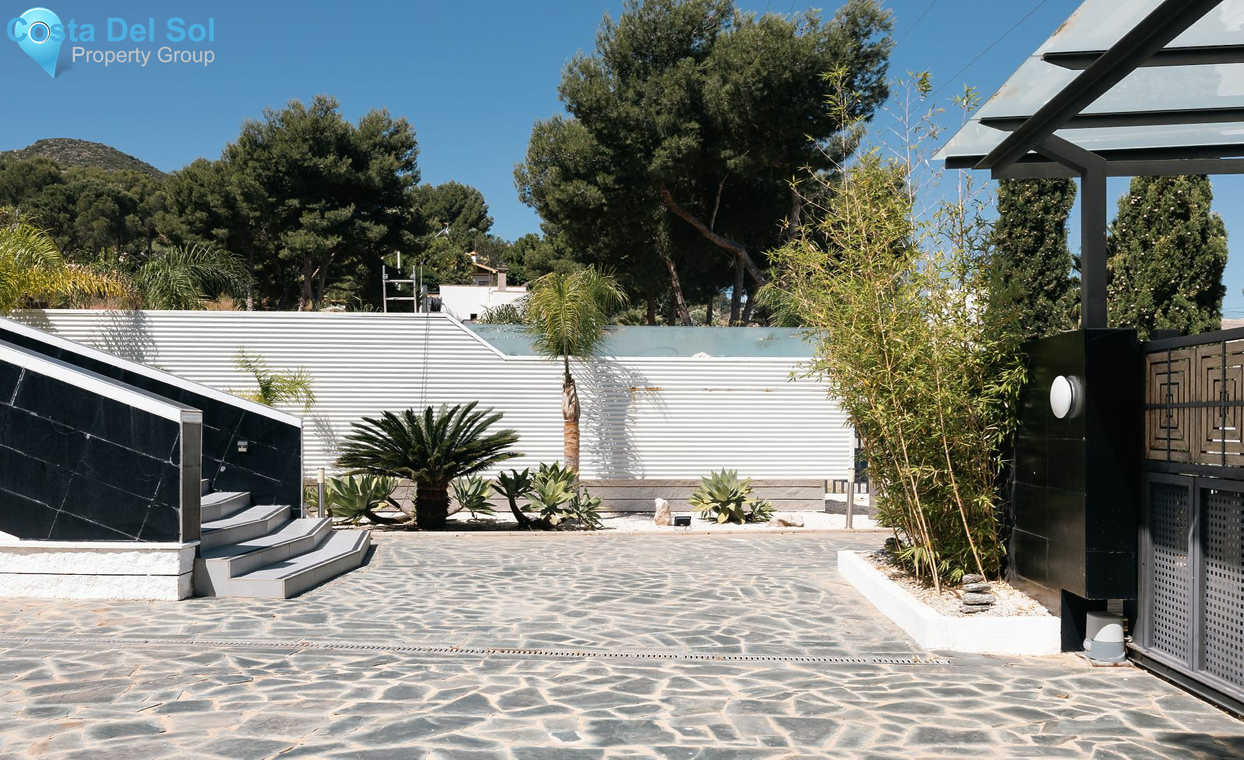 Detached Villa in Alhaurín de la Torre-1489794