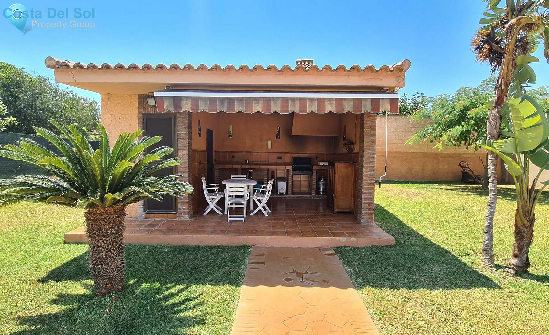 Detached Villa in Alhaurín de la Torre-1530038