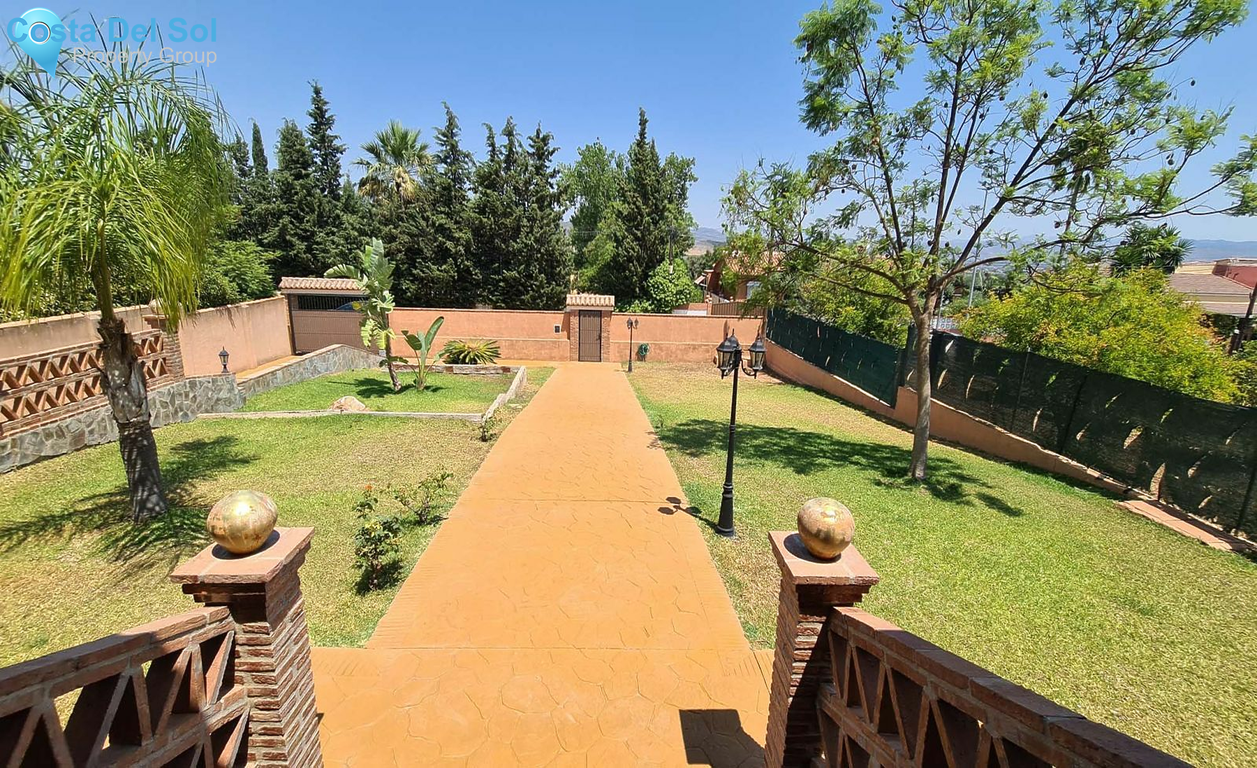 Detached Villa in Alhaurín de la Torre-1530039