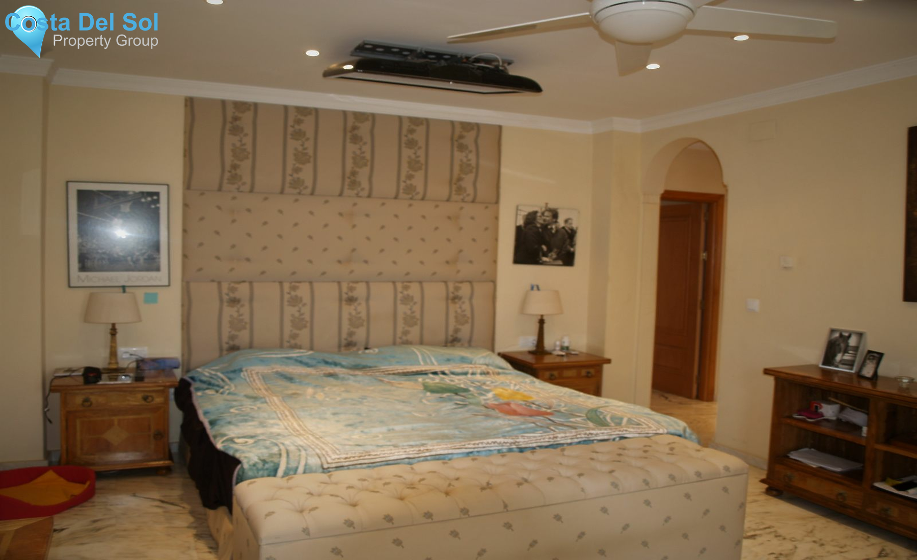 Detached Villa in Alhaurín el Grande-1187602