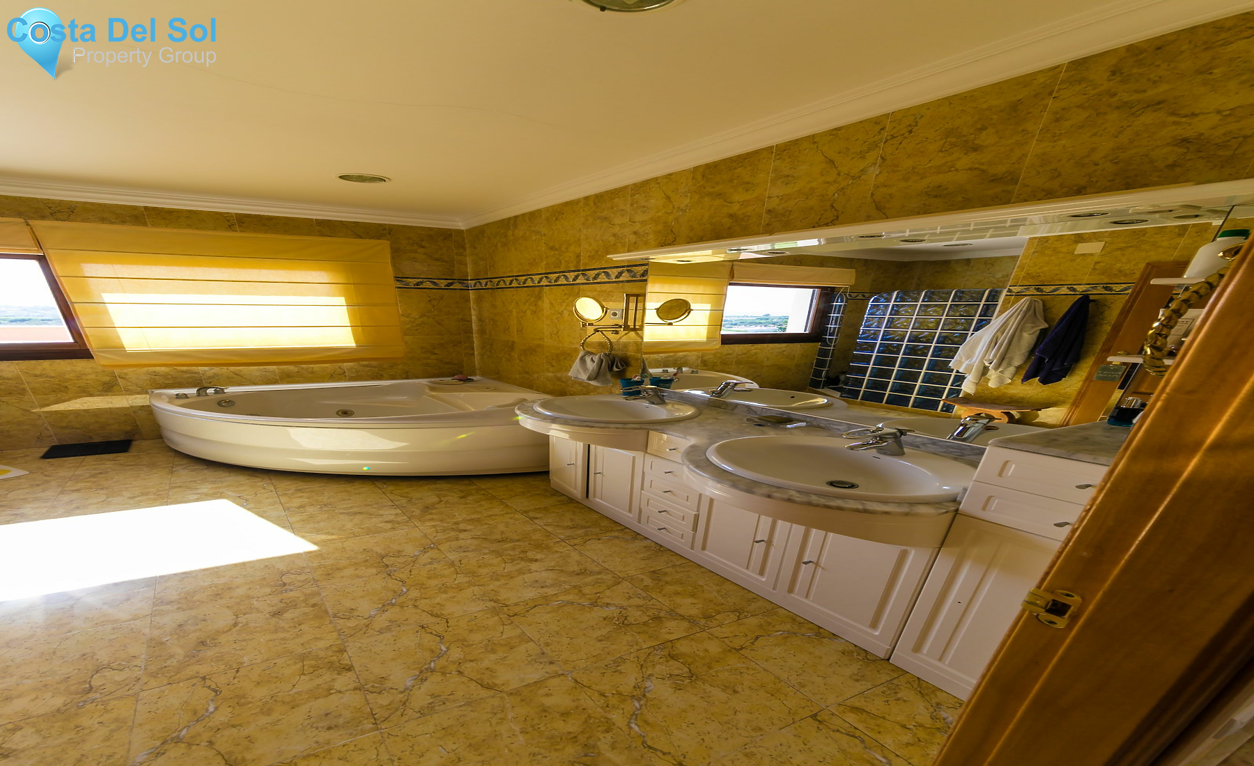 Detached Villa in Alhaurín el Grande-1187606