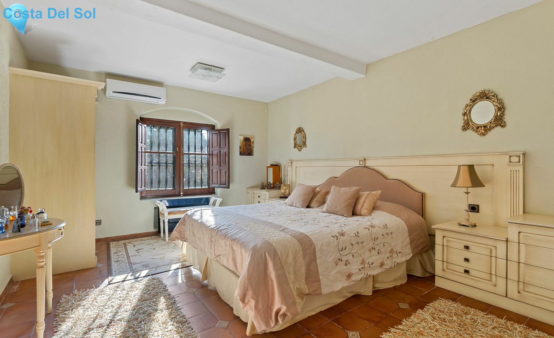 Detached Villa in Alhaurín el Grande-1192820