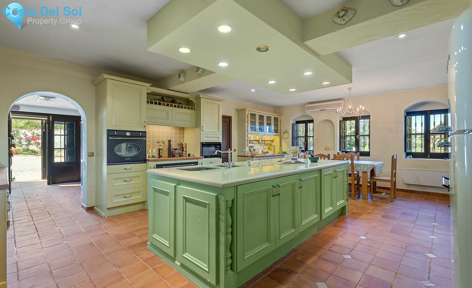 Detached Villa in Alhaurín el Grande-1192818