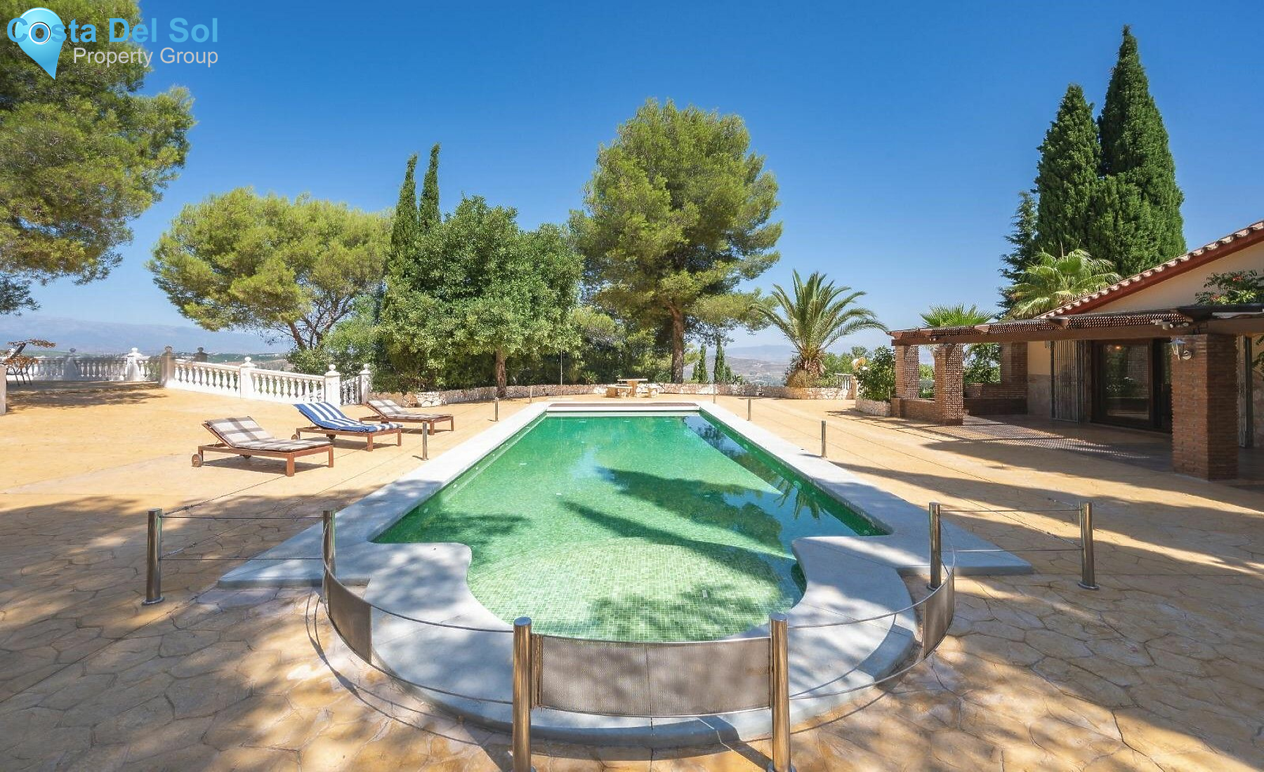 Detached Villa in Alhaurín el Grande-1227187