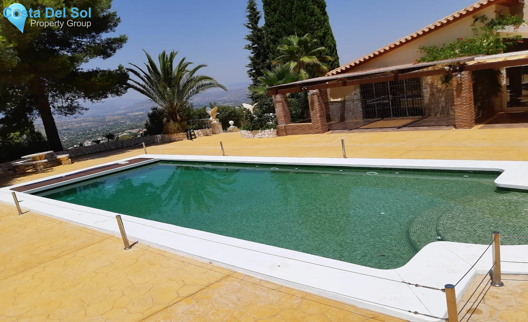 Detached Villa in Alhaurín el Grande-1227188