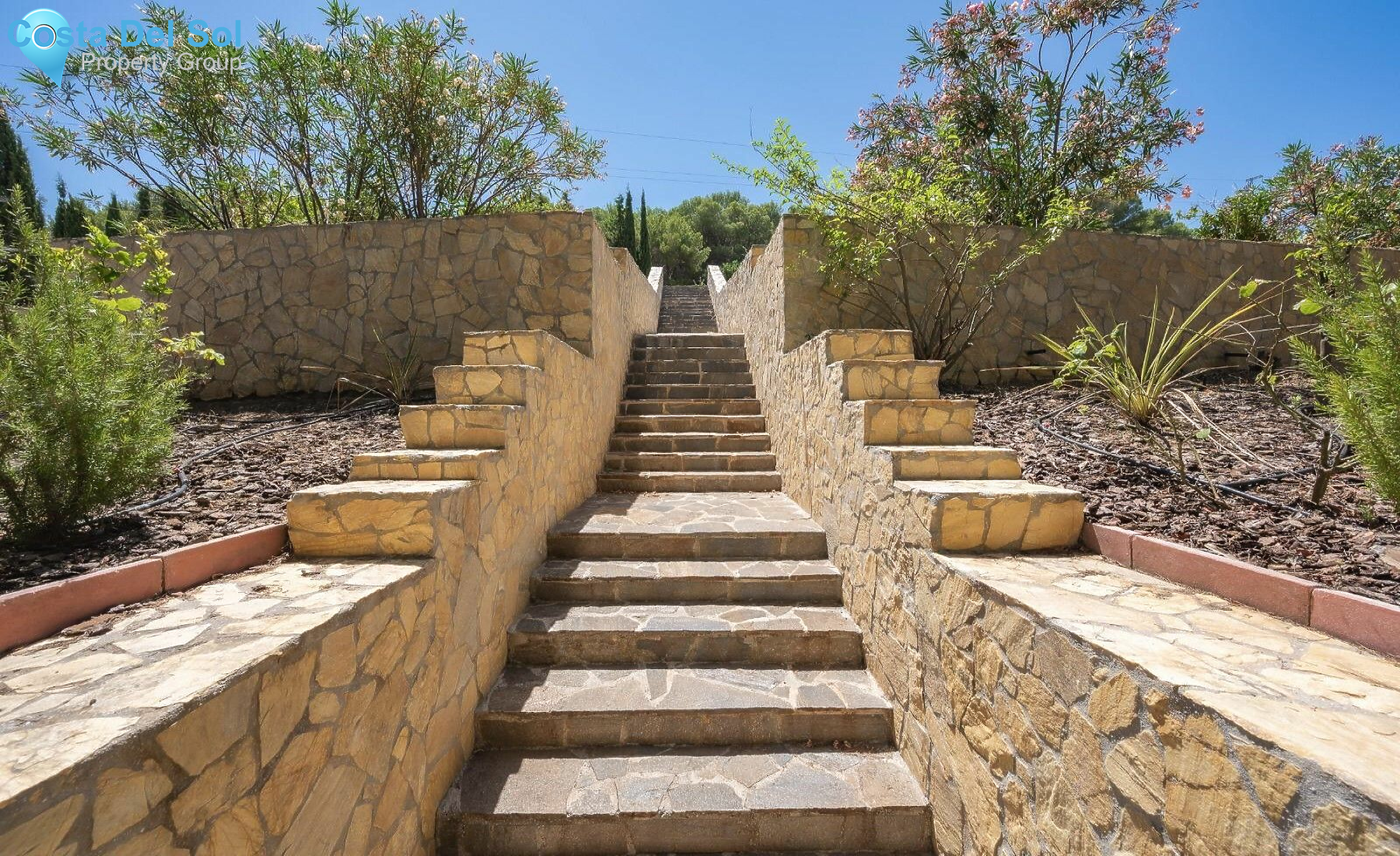 Detached Villa in Alhaurín el Grande-1227189