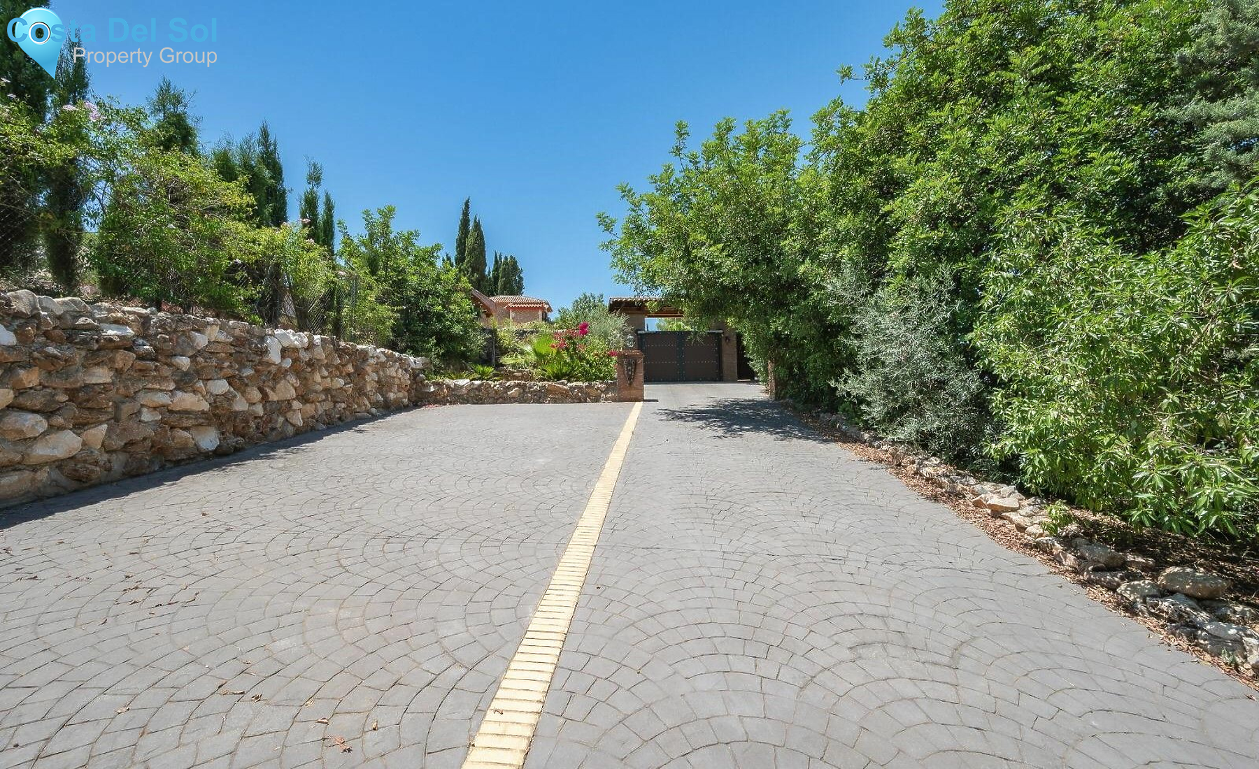 Detached Villa in Alhaurín el Grande-1227190