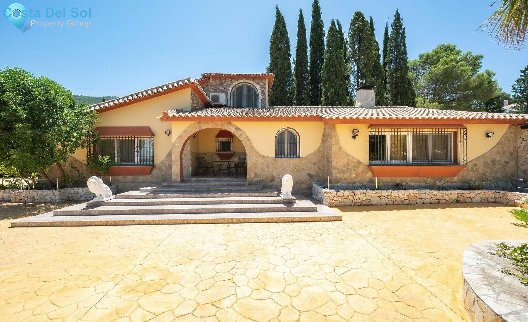 Detached Villa in Alhaurín el Grande-1227173