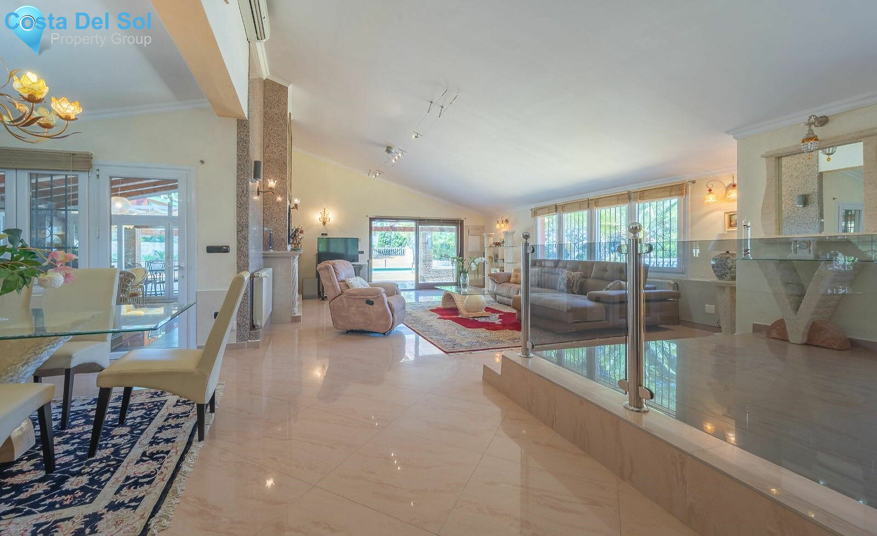 Detached Villa in Alhaurín el Grande-1227180