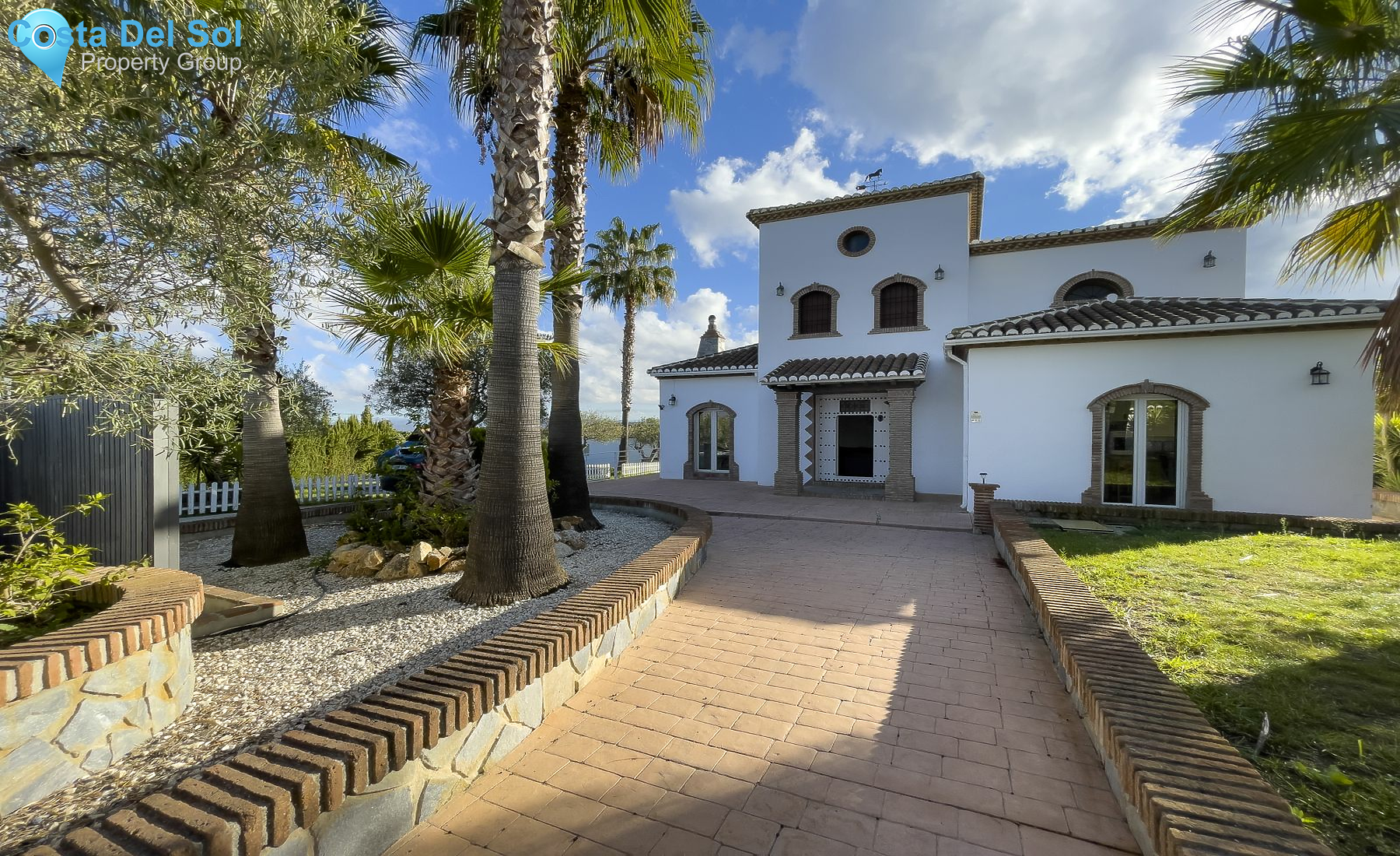 Detached Villa in Alhaurín el Grande-1387582