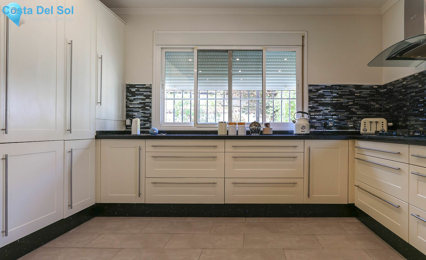 Detached Villa in Alhaurín el Grande-1496138